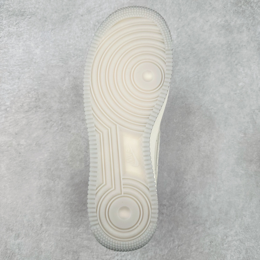 图片[9]-NK Air Force 1´07 Low 空军一号低帮百搭休闲运动板鞋 RC2369-172 柔软、弹性十足的缓震性能和出色的中底设计 横跨复古与现代的外型结合 造就出风靡全球 三十多年的Force 1 直到今天还深受青睐 尺码：36 36.5 37.5 38 38.5 39 40 40.5 41 42 42.5 43 44 44.5 45-选品中心