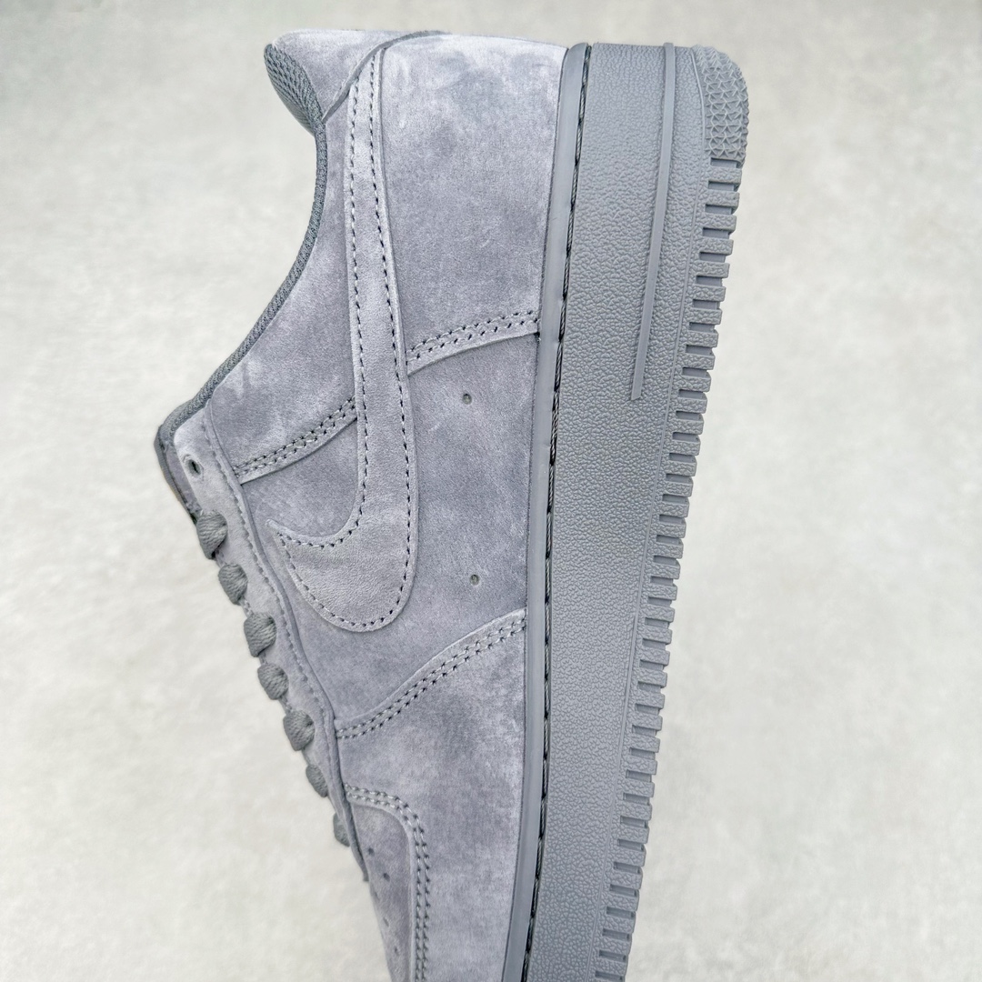 图片[7]-NK Air Force 1´07 Low 空军一号低帮百搭休闲运动板鞋 CW2288-111 柔软、弹性十足的缓震性能和出色的中底设计 横跨复古与现代的外型结合 造就出风靡全球 三十多年的Force 1 直到今天还深受青睐 尺码：36 36.5 37.5 38 38.5 39 40 40.5 41 42 42.5 43 44 44.5 45-选品中心