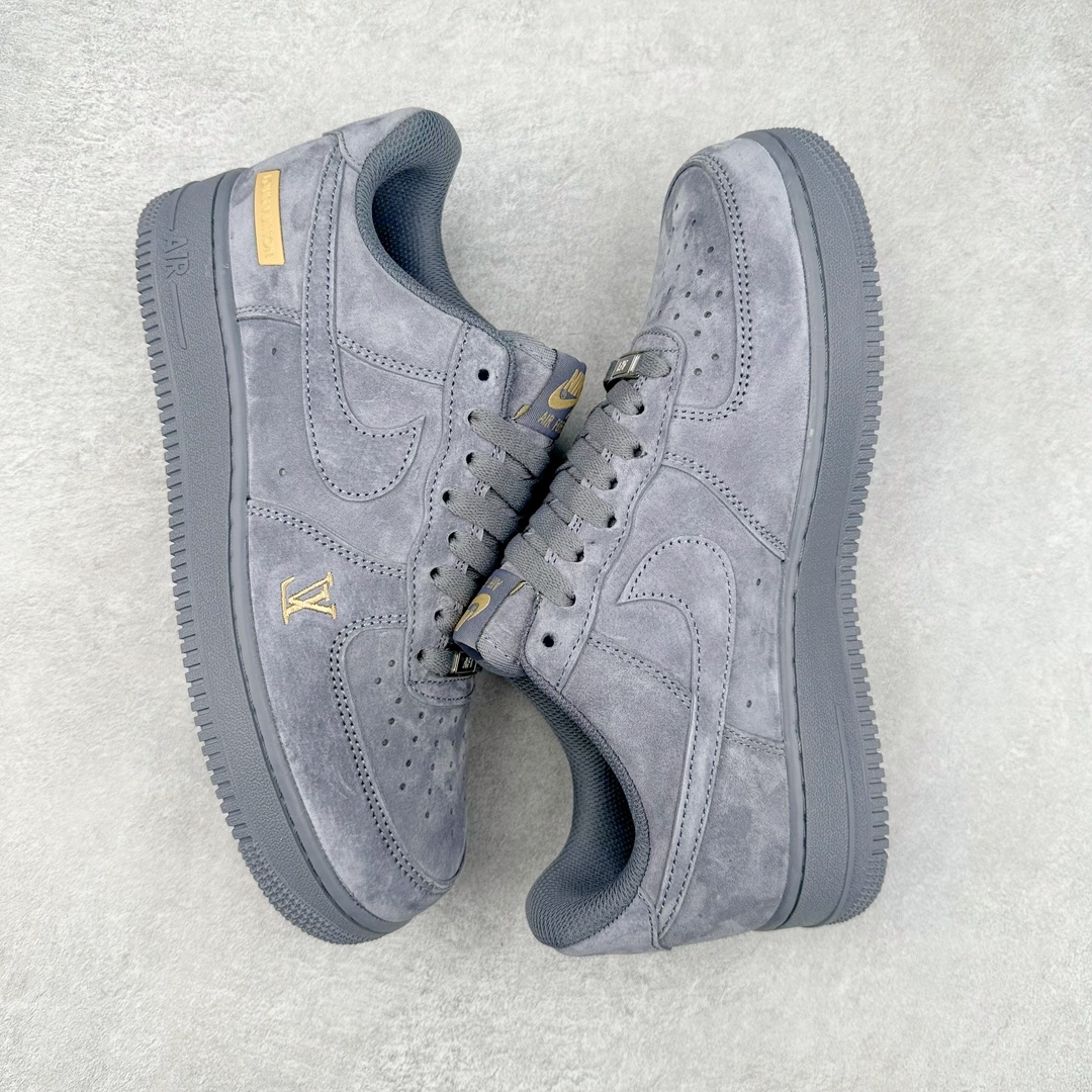 图片[3]-NK Air Force 1´07 Low 空军一号低帮百搭休闲运动板鞋 CW2288-111 柔软、弹性十足的缓震性能和出色的中底设计 横跨复古与现代的外型结合 造就出风靡全球 三十多年的Force 1 直到今天还深受青睐 尺码：36 36.5 37.5 38 38.5 39 40 40.5 41 42 42.5 43 44 44.5 45-选品中心