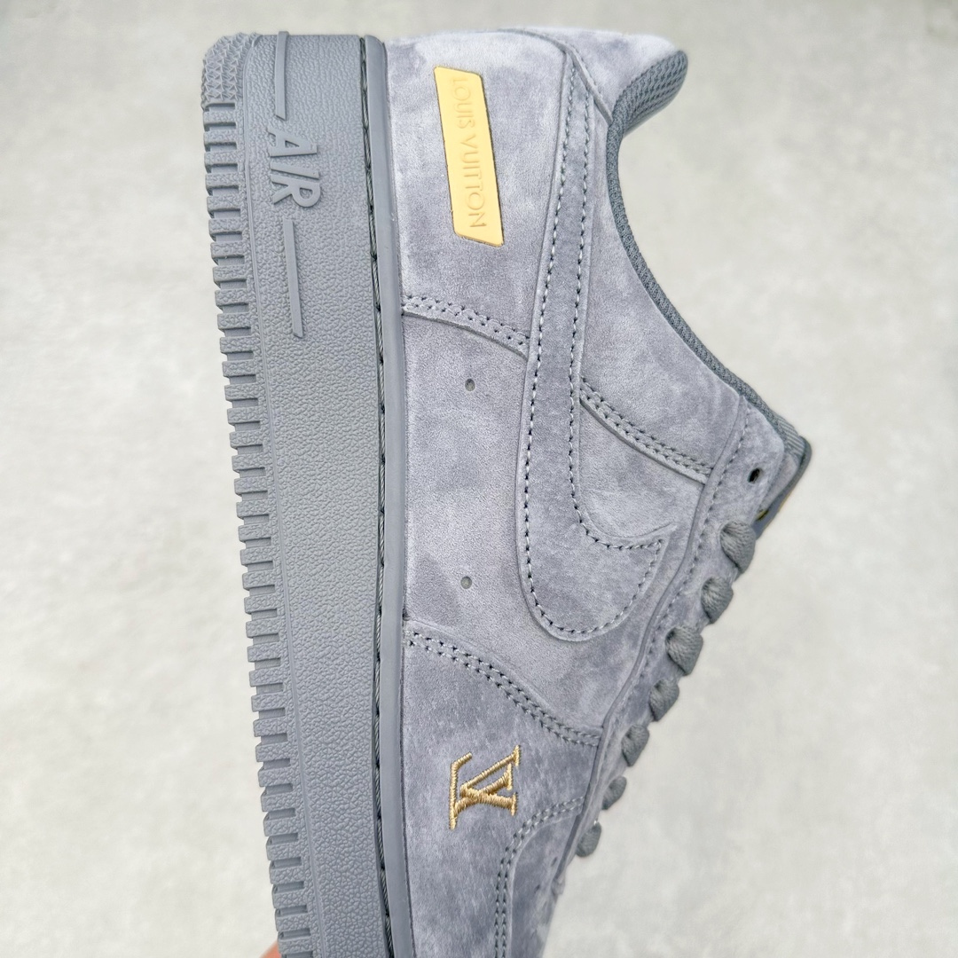 图片[6]-NK Air Force 1´07 Low 空军一号低帮百搭休闲运动板鞋 CW2288-111 柔软、弹性十足的缓震性能和出色的中底设计 横跨复古与现代的外型结合 造就出风靡全球 三十多年的Force 1 直到今天还深受青睐 尺码：36 36.5 37.5 38 38.5 39 40 40.5 41 42 42.5 43 44 44.5 45-选品中心