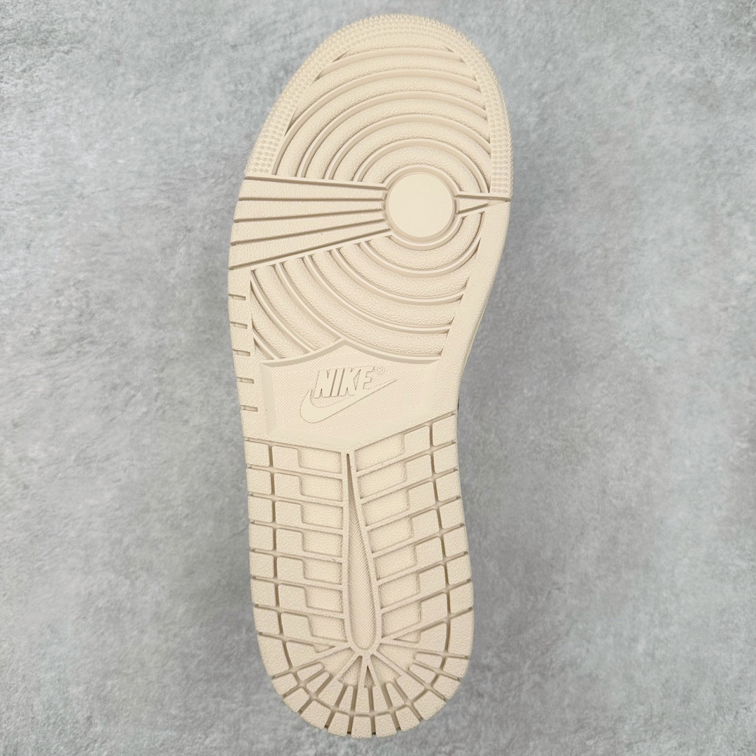 图片[9]-＃DT纯原 Air Jordan AJ1 Low 低帮 HQ3440-101 终端优势供应 市面中低帮最具代表性版本没有之一 口碑大厂出品 品控大底版型不断改良更新 全套原纸板楦头开发 确保原汁原味 完美呈现版型 完美零毛边处理 原厂内置全掌气垫 价格定位良心 平台专用代工流水线出品 一眼公司既视感 拿到手的一瞬间就与众不同 碾压市面所有版本 全部原鞋开发 每一个配色都会采购原鞋确认细节 打破市面看图做货无好货之说 尺码：35.5 36 36.5 37.5 38 38.5 39 40 40.5 41 42 42.5 43 44 44.5 45 46-选品中心