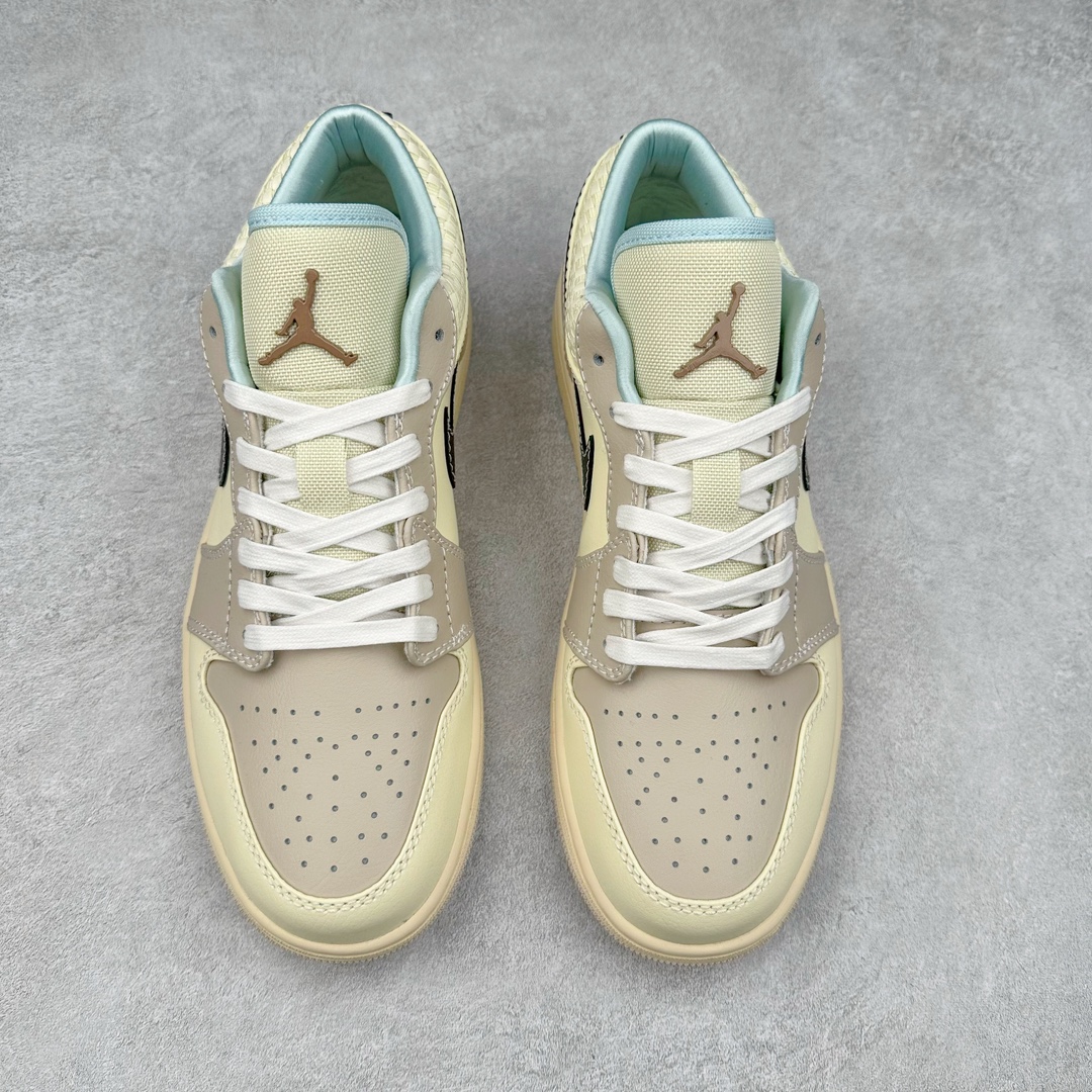 图片[2]-＃DT纯原 Air Jordan AJ1 Low 低帮 HQ3440-101 终端优势供应 市面中低帮最具代表性版本没有之一 口碑大厂出品 品控大底版型不断改良更新 全套原纸板楦头开发 确保原汁原味 完美呈现版型 完美零毛边处理 原厂内置全掌气垫 价格定位良心 平台专用代工流水线出品 一眼公司既视感 拿到手的一瞬间就与众不同 碾压市面所有版本 全部原鞋开发 每一个配色都会采购原鞋确认细节 打破市面看图做货无好货之说 尺码：35.5 36 36.5 37.5 38 38.5 39 40 40.5 41 42 42.5 43 44 44.5 45 46-选品中心