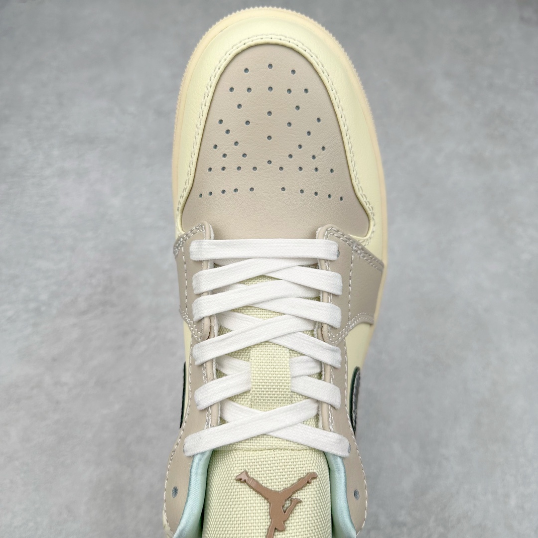 图片[4]-＃DT纯原 Air Jordan AJ1 Low 低帮 HQ3440-101 终端优势供应 市面中低帮最具代表性版本没有之一 口碑大厂出品 品控大底版型不断改良更新 全套原纸板楦头开发 确保原汁原味 完美呈现版型 完美零毛边处理 原厂内置全掌气垫 价格定位良心 平台专用代工流水线出品 一眼公司既视感 拿到手的一瞬间就与众不同 碾压市面所有版本 全部原鞋开发 每一个配色都会采购原鞋确认细节 打破市面看图做货无好货之说 尺码：35.5 36 36.5 37.5 38 38.5 39 40 40.5 41 42 42.5 43 44 44.5 45 46-选品中心