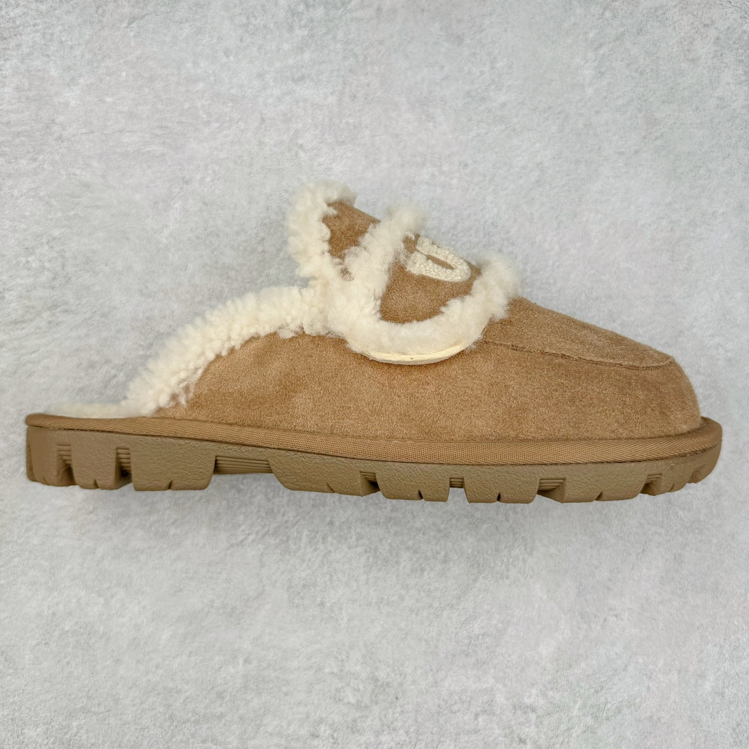 UGG W Classic Coquette Clog Slipper II 科凯特2.0系列时尚居家穆勒风包头舒适保暖露跟半拖鞋 货号:OB938 产品描述:休闲系列作为本季主力系列,轻盈耐磨的橡胶大底,让穿着的舒适性提升 品名:Classic Coquette Clog Slipper II 科凯特2.0系列鞋面:翻毛皮革/织物 尺码:35-40-选品中心
