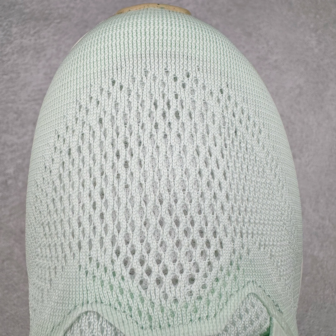 图片[15]-＃TG纯原 NK Zoom Pegasus 飞马41代马拉松系列网面透气缓震疾速跑鞋 HM3732-361 拥有 Zoom Air 一如既往的稳定感和流畅感 鞋面采用工程网眼设计 为特定高热区域营造出色透气性 进一步增加鞋面的穿孔数量 让足部能够快速散热 中足搭配 Flywire 飞线 在高速运动时营造舒适稳定的贴合感 内置Zoon气垫加持 动力十足 尺码：36 36.5 37.5 38 38.5 39 40 40.5 41 42 42.5 43 44 44.5 45-选品中心