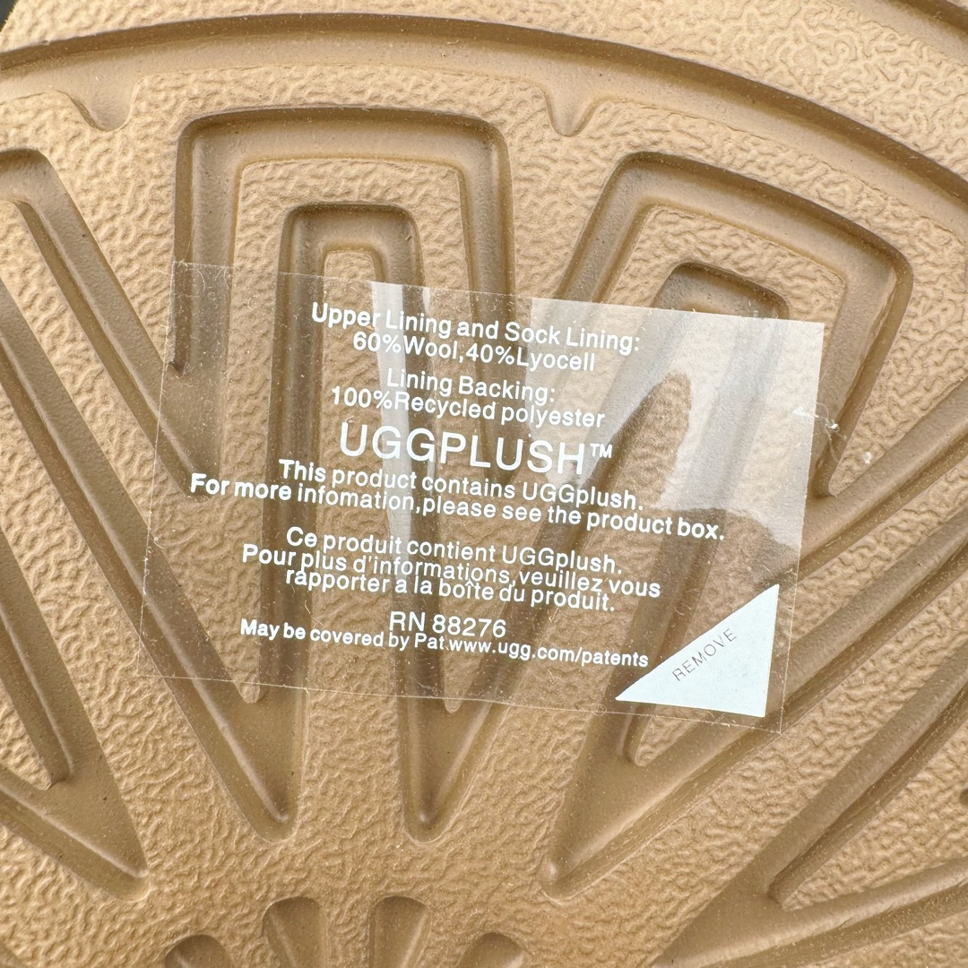 图片[11]-＃SP原厂 UGG 6223 经典中筒秋冬羊皮毛一体雪地靴 全鞋采用ZP同厂 隆丰A级澳洲进口羊皮毛一体 品牌代工厂生产线 完全遵循ZP工艺流程 代工厂原厂版师 秉承无原鞋不开发选择 注重每一处细节 市面最正版型 TREADLITE\\\”轻翼\\\”科技外底 轻便/耐用/柔韧/桩型【售后郑重承诺】一个月内若出现重大脱胶/断底等质量问题 直接为您换新！尺码：35 36 37 38 39 40-选品中心