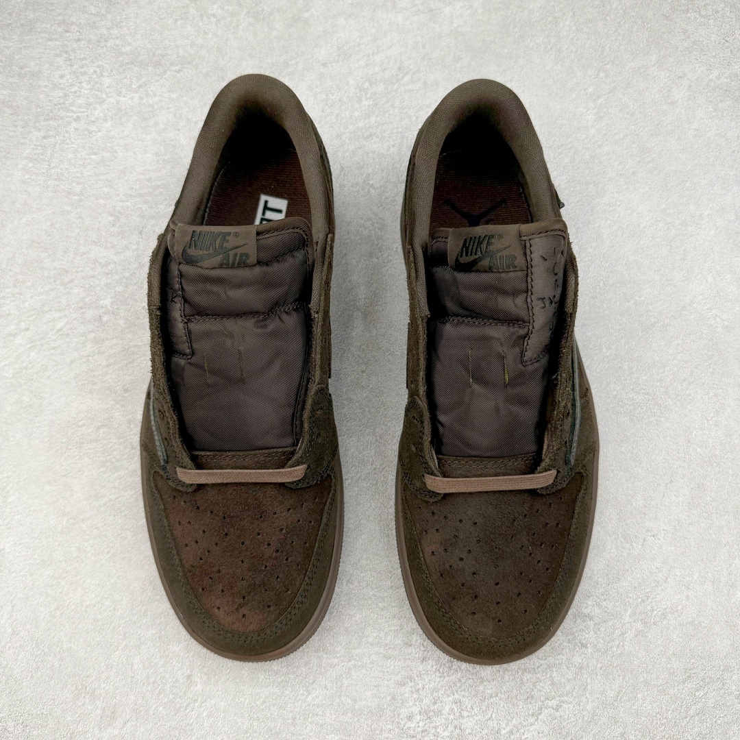 图片[2]-＃FK纯原 Travis Scott x Air Jordan AJ1 Low OG SP TS联名倒钩9.0低帮 黑棕 DM7688-202 外贸高端零售特供批次 产品品控稳定性领先行业 各方面均可对飙L版 良心定价不杀猪 原厂全套原楦原纸板冲刀磨具开发 原厂皮料加持 原厂港宝加持定型后跟R度完美 同源原厂电绣 鬼脸飞翼针数密度立体效果一致 百分百一致原鞋 原厂拉帮工艺 针距密度一致 后跟弧度收口自然不对折 极致一眼正品既视感 进口玻璃冲刀皮料裁剪零毛边 全鞋电脑针车工艺 品控清洁度最高QC检验标准 免检产品 原厂订购鞋盒、鞋标、防尘纸、鞋撑、鞋带 追求极致的原厂味道 尺码：36 36.5 37.5 38 38.5 39 40 40.5 41 42 42.5 43 44 44.5 45 46 47.5 48.5-选品中心