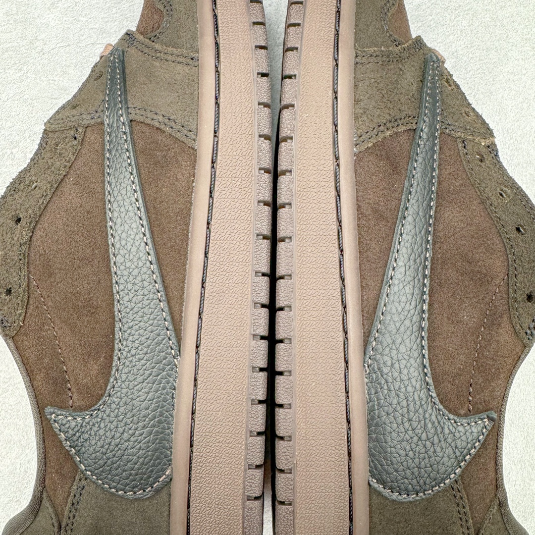图片[16]-＃FK纯原 Travis Scott x Air Jordan AJ1 Low OG SP TS联名倒钩9.0低帮 黑棕 DM7688-202 外贸高端零售特供批次 产品品控稳定性领先行业 各方面均可对飙L版 良心定价不杀猪 原厂全套原楦原纸板冲刀磨具开发 原厂皮料加持 原厂港宝加持定型后跟R度完美 同源原厂电绣 鬼脸飞翼针数密度立体效果一致 百分百一致原鞋 原厂拉帮工艺 针距密度一致 后跟弧度收口自然不对折 极致一眼正品既视感 进口玻璃冲刀皮料裁剪零毛边 全鞋电脑针车工艺 品控清洁度最高QC检验标准 免检产品 原厂订购鞋盒、鞋标、防尘纸、鞋撑、鞋带 追求极致的原厂味道 尺码：36 36.5 37.5 38 38.5 39 40 40.5 41 42 42.5 43 44 44.5 45 46 47.5 48.5-选品中心