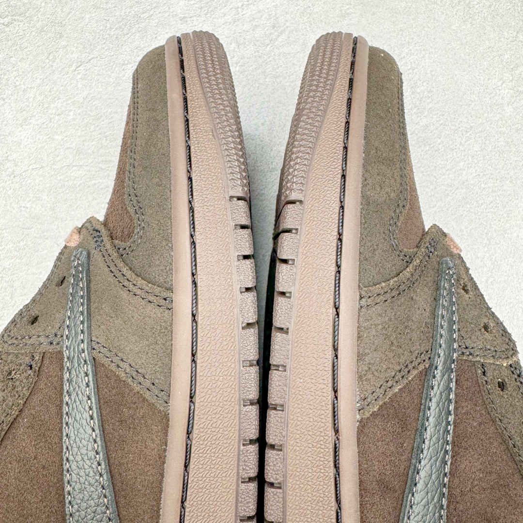 图片[15]-＃FK纯原 Travis Scott x Air Jordan AJ1 Low OG SP TS联名倒钩9.0低帮 黑棕 DM7688-202 外贸高端零售特供批次 产品品控稳定性领先行业 各方面均可对飙L版 良心定价不杀猪 原厂全套原楦原纸板冲刀磨具开发 原厂皮料加持 原厂港宝加持定型后跟R度完美 同源原厂电绣 鬼脸飞翼针数密度立体效果一致 百分百一致原鞋 原厂拉帮工艺 针距密度一致 后跟弧度收口自然不对折 极致一眼正品既视感 进口玻璃冲刀皮料裁剪零毛边 全鞋电脑针车工艺 品控清洁度最高QC检验标准 免检产品 原厂订购鞋盒、鞋标、防尘纸、鞋撑、鞋带 追求极致的原厂味道 尺码：36 36.5 37.5 38 38.5 39 40 40.5 41 42 42.5 43 44 44.5 45 46 47.5 48.5-选品中心