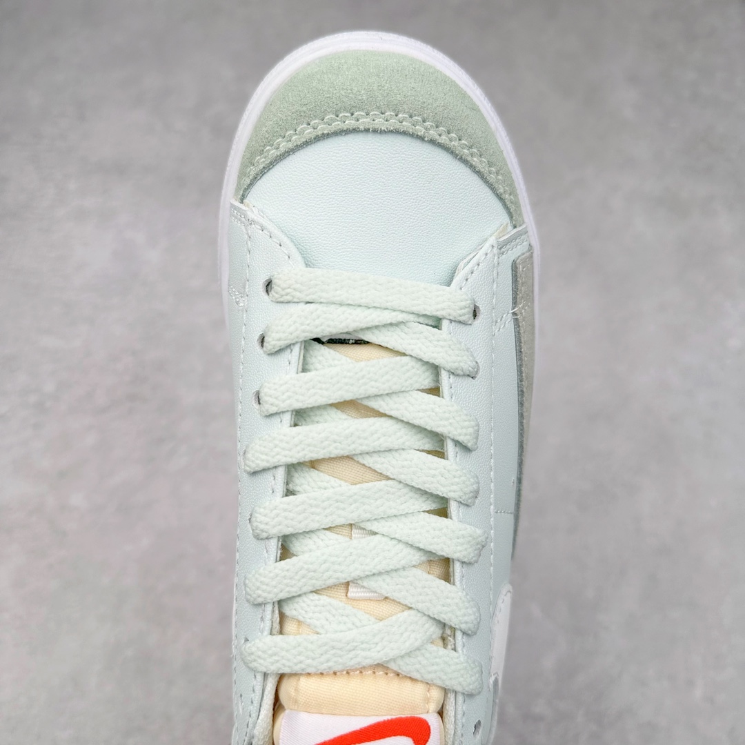 图片[4]-NK Blazer Low \’1977 VNTG SS经典开拓者低帮百搭休闲厚底运动板鞋 采用环保材料的大底 独特的鞋面连者鞋底印刷 演绎出了这个配色的独特风格 眼前的新设计选用皮质 配出当下流行的阴阳元素 呈现属于现代潮流的美感 尺码：36 36.5 37.5 38 38.5 39 40 40.5 41 42 42.5 43 44 44.5 45-选品中心