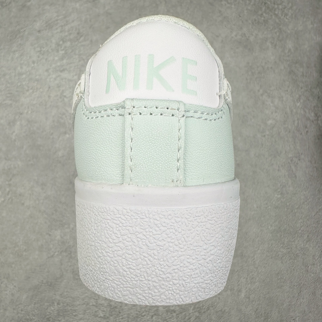 图片[8]-NK Blazer Low \’1977 VNTG SS经典开拓者低帮百搭休闲厚底运动板鞋 采用环保材料的大底 独特的鞋面连者鞋底印刷 演绎出了这个配色的独特风格 眼前的新设计选用皮质 配出当下流行的阴阳元素 呈现属于现代潮流的美感 尺码：36 36.5 37.5 38 38.5 39 40 40.5 41 42 42.5 43 44 44.5 45-选品中心