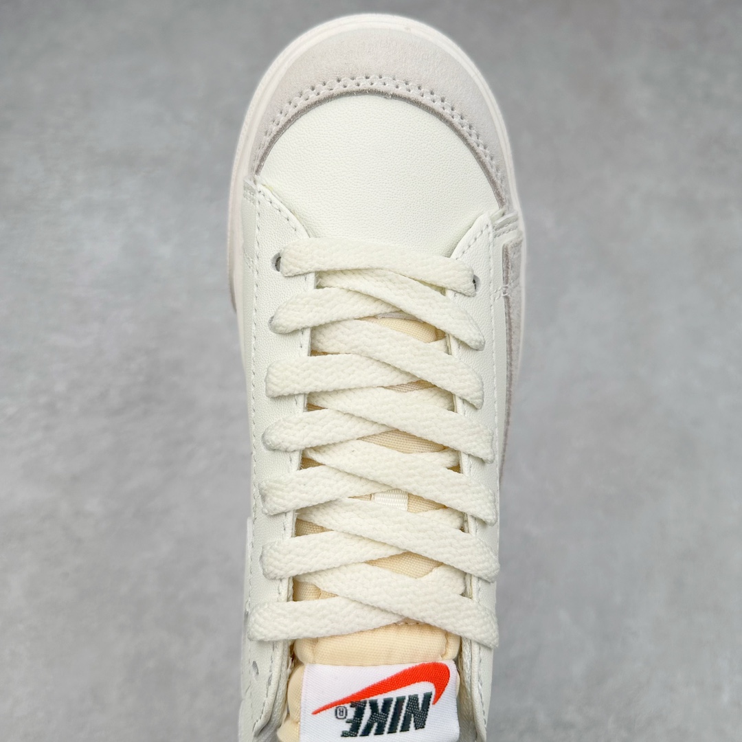 图片[4]-NK Blazer Low \’1977 VNTG SS经典开拓者低帮百搭休闲厚底运动板鞋 采用环保材料的大底 独特的鞋面连者鞋底印刷 演绎出了这个配色的独特风格 眼前的新设计选用皮质 配出当下流行的阴阳元素 呈现属于现代潮流的美感 尺码：36 36.5 37.5 38 38.5 39 40 40.5 41 42 42.5 43 44 44.5 45-选品中心