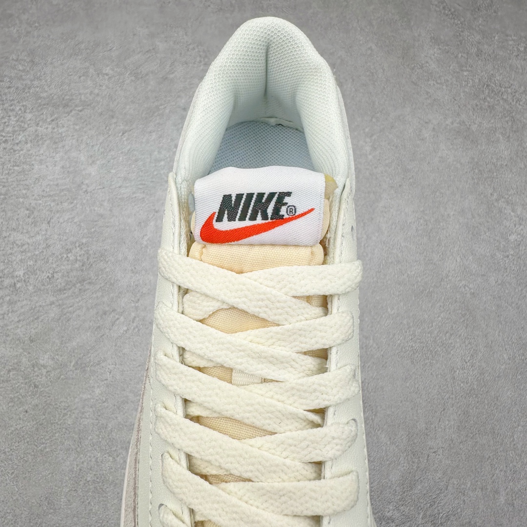 图片[5]-NK Blazer Low \’1977 VNTG SS经典开拓者低帮百搭休闲厚底运动板鞋 采用环保材料的大底 独特的鞋面连者鞋底印刷 演绎出了这个配色的独特风格 眼前的新设计选用皮质 配出当下流行的阴阳元素 呈现属于现代潮流的美感 尺码：36 36.5 37.5 38 38.5 39 40 40.5 41 42 42.5 43 44 44.5 45-选品中心