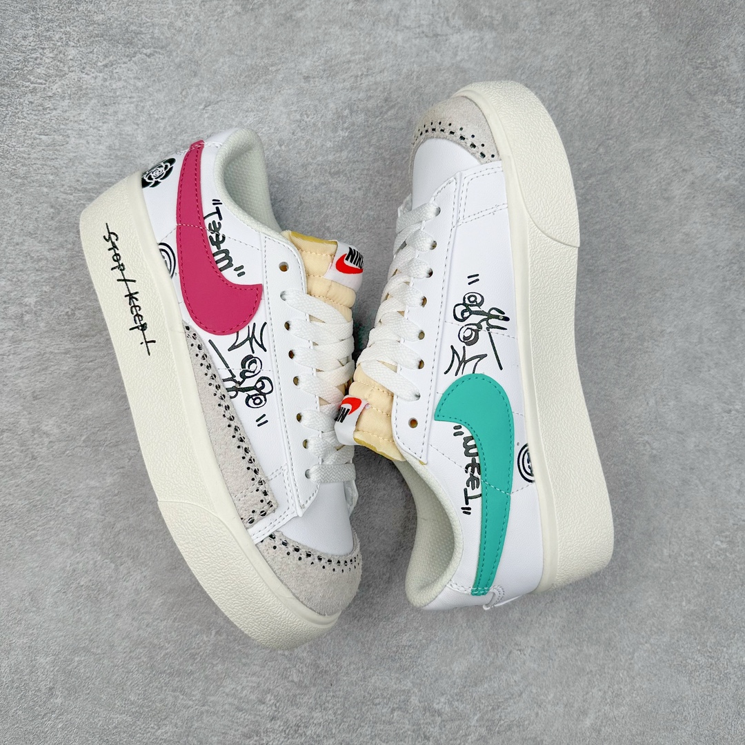 图片[3]-NK Blazer Low \’1977 VNTG SS经典开拓者低帮百搭休闲厚底运动板鞋 采用环保材料的大底 独特的鞋面连者鞋底印刷 演绎出了这个配色的独特风格 眼前的新设计选用皮质 配出当下流行的阴阳元素 呈现属于现代潮流的美感 尺码：36 36.5 37.5 38 38.5 39 40 40.5 41 42 42.5 43 44 44.5 45-选品中心