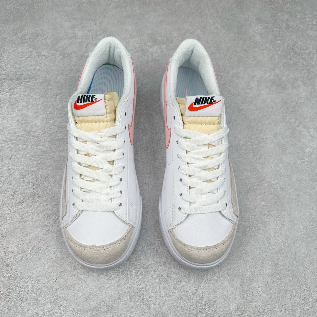 图片[2]-NK Blazer Low \’1977 VNTG SS经典开拓者低帮百搭休闲厚底运动板鞋 采用环保材料的大底 独特的鞋面连者鞋底印刷 演绎出了这个配色的独特风格 眼前的新设计选用皮质 配出当下流行的阴阳元素 呈现属于现代潮流的美感 尺码：36 36.5 37.5 38 38.5 39 40 40.5 41 42 42.5 43 44 44.5 45-选品中心