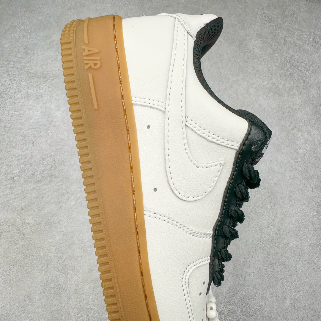 图片[6]-NK Air Force 1´07 Low 空军一号低帮百搭休闲运动板鞋 FQ8714-600 柔软、弹性十足的缓震性能和出色的中底设计 横跨复古与现代的外型结合 造就出风靡全球 三十多年的Force 1 直到今天还深受青睐 尺码：36 36.5 37.5 38 38.5 39 40 40.5 41 42 42.5 43 44 44.5 45-选品中心