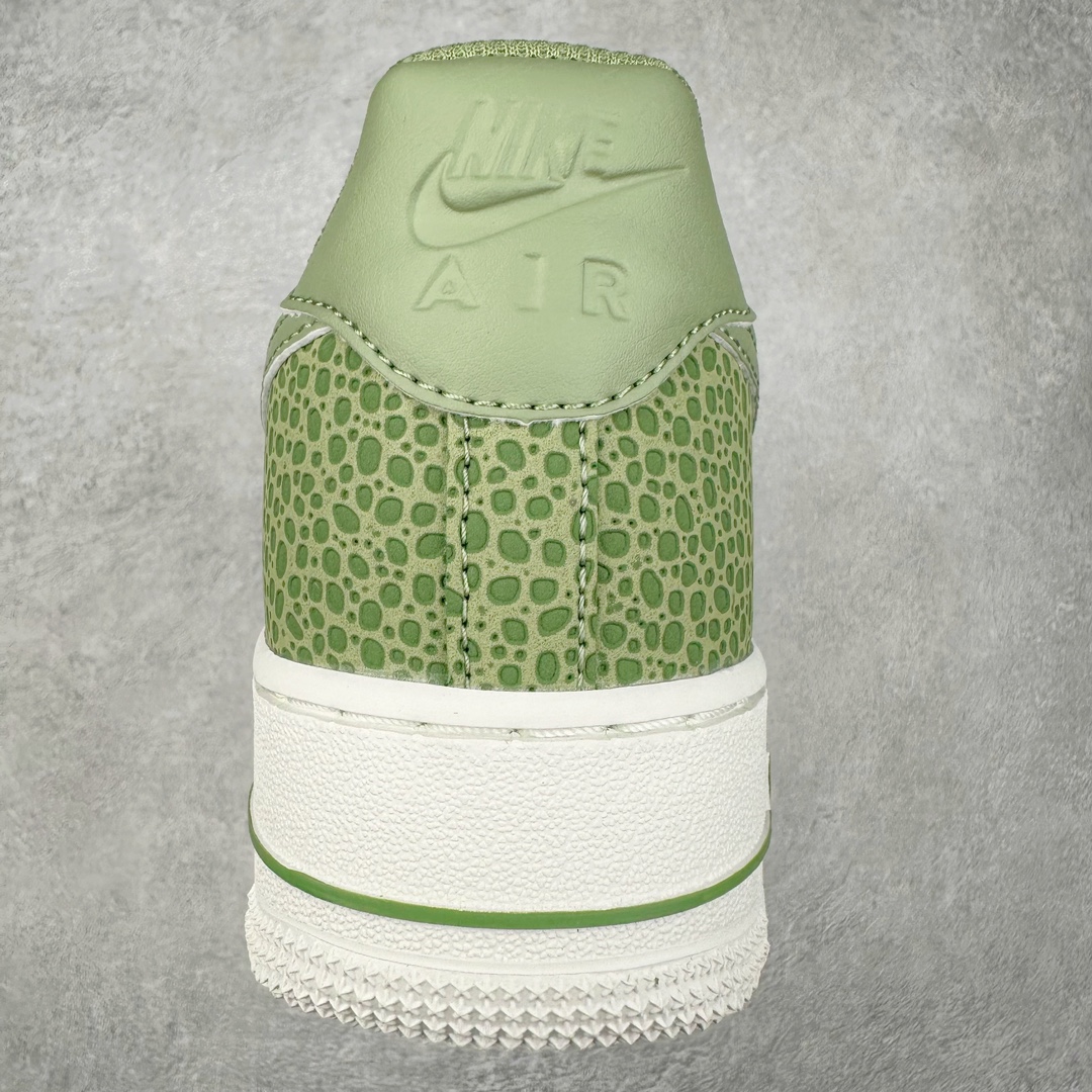 图片[8]-NK Air Force 1´07 Low 空军一号低帮百搭休闲运动板鞋 FV6519-200 柔软、弹性十足的缓震性能和出色的中底设计 横跨复古与现代的外型结合 造就出风靡全球 三十多年的Force 1 直到今天还深受青睐 尺码：36 36.5 37.5 38 38.5 39 40 40.5 41 42 42.5 43 44 44.5 45-选品中心