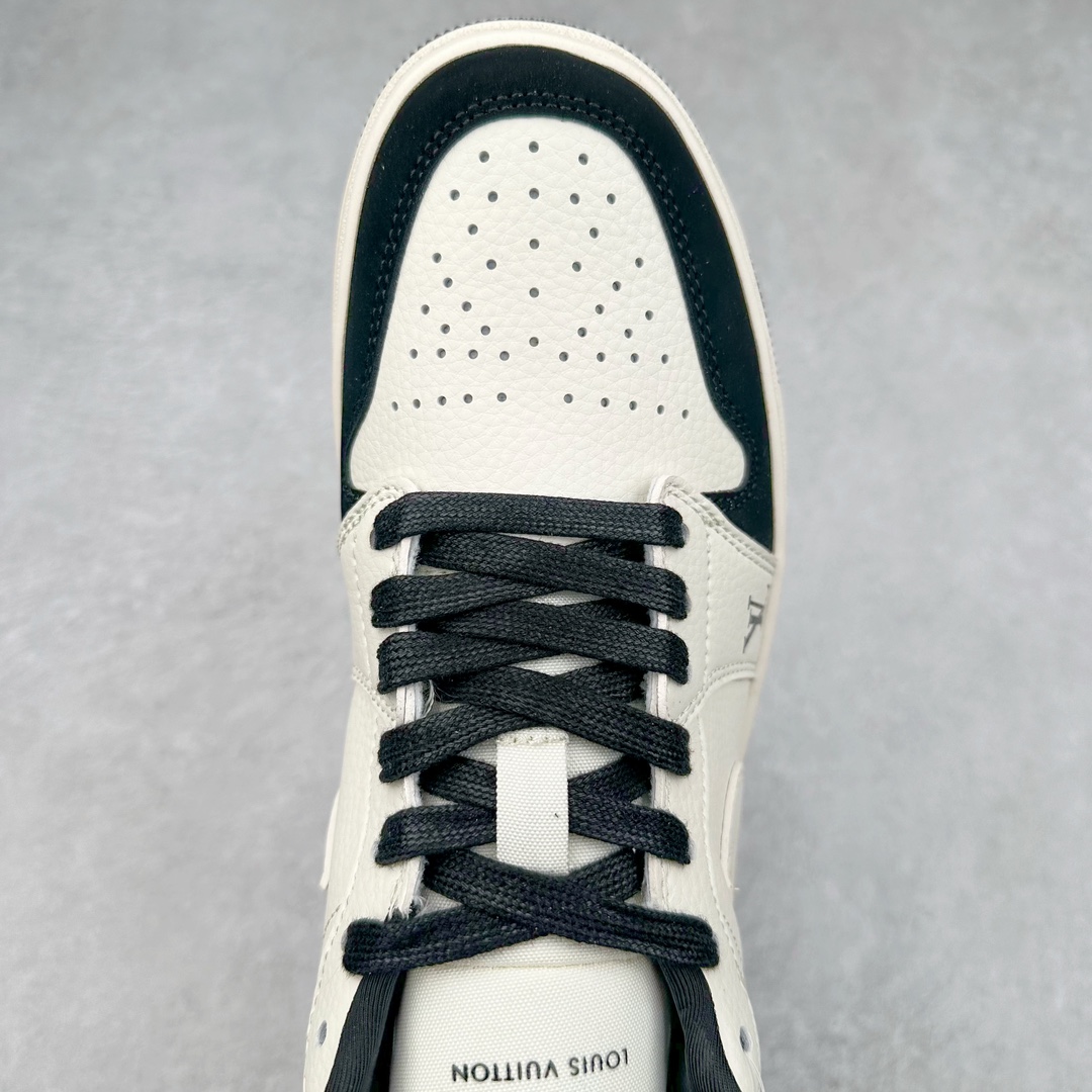 图片[4]-Air Jordan AJ1 Low 低帮系列定制配色 WG8850-006 原厂内置气垫魔块 A模大底 头层小牛皮 鞋舌AJ原厂专用牛津布+AJ专用反口珍珠布+原厂无杂质高弹内里海棉+特殊封边弹力鞋带 尺码：36 36.5 37.5 38 38.5 39 40 40.5 41 42 42.5 43 44 44.5 45 46-选品中心