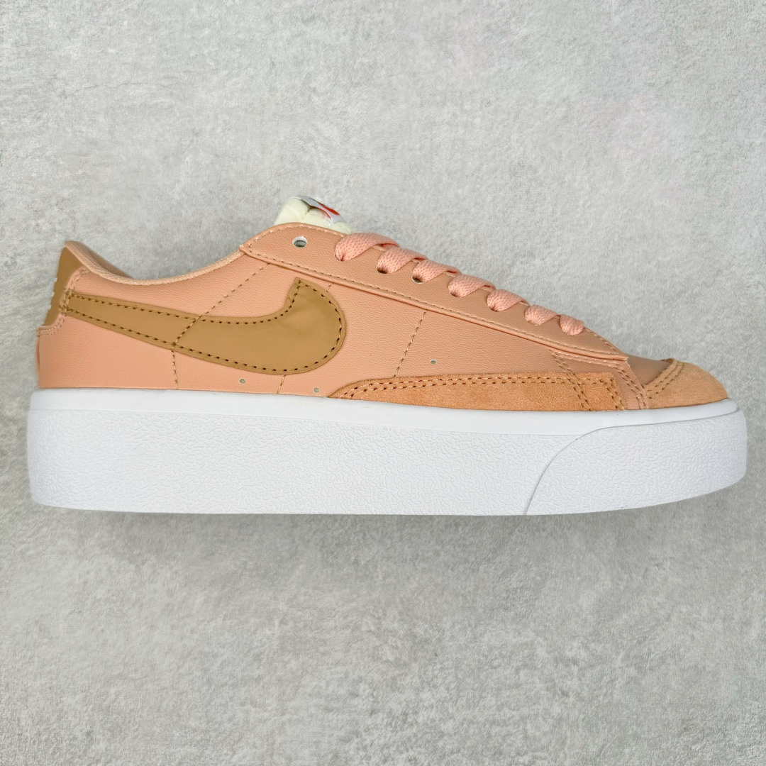 NK Blazer Low \'1977 VNTG SS经典开拓者低帮百搭休闲厚底运动板鞋 采用环保材料的大底 独特的鞋面连者鞋底印刷 演绎出了这个配色的独特风格 眼前的新设计选用皮质 配出当下流行的阴阳元素 呈现属于现代潮流的美感 尺码：36 36.5 37.5 38 38.5 39 40 40.5 41 42 42.5 43 44 44.5 45-选品中心