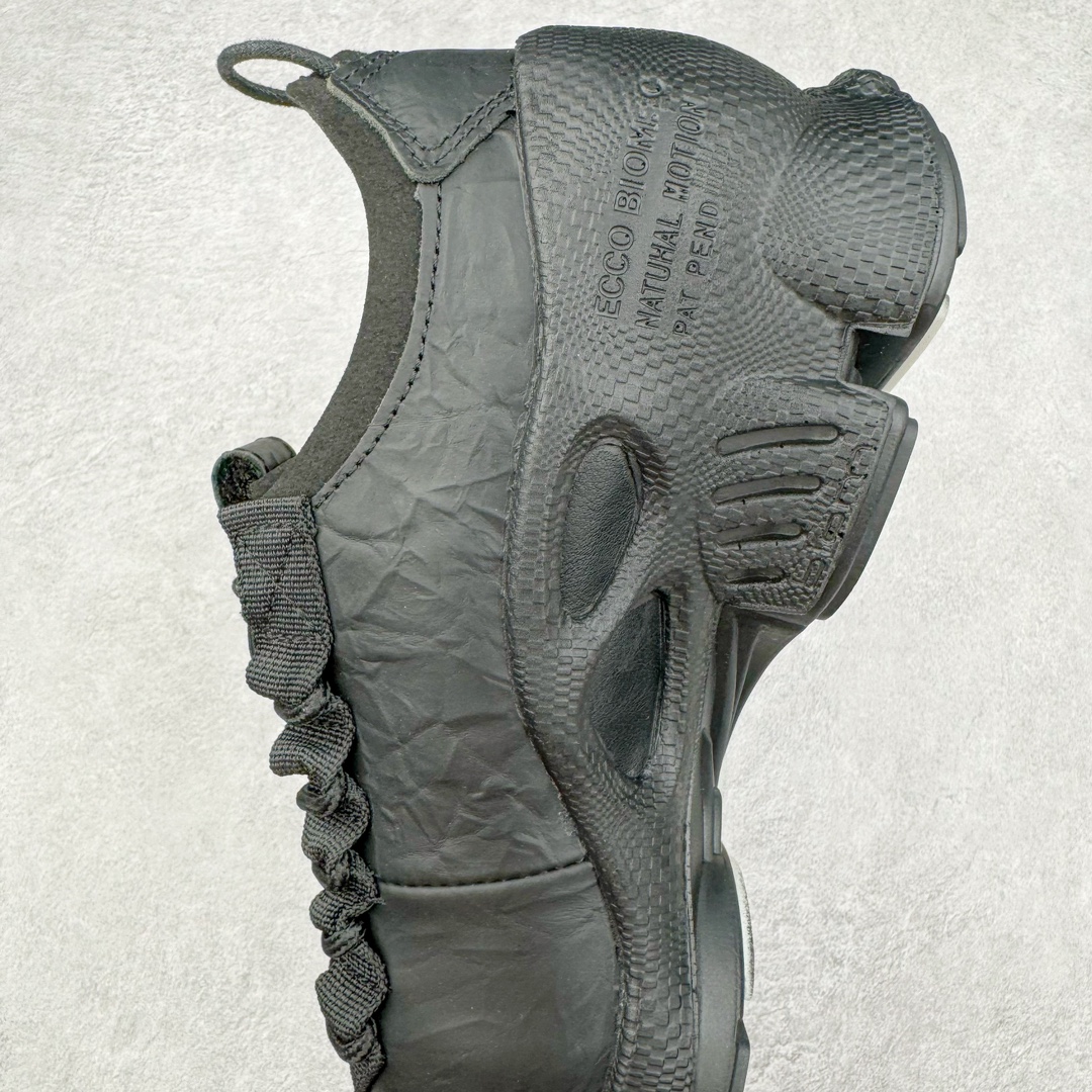 图片[6]-ECCO爱步2024年新款户外鞋防水透气越野跑鞋 健步踪迹系列 鞋面设有GORE-TEX防水薄膜 给你贴心防水保护 防水透气 直接注塑工艺连接鞋面与鞋底 一体成型 合脚稳固 BIOM自然律动科技鞋楦 符合人体工学 长效缓震带来裸足体验 橡胶大底 结合橡胶凸起鞋钉设计 适应多种地形 提供强劲抓地力与耐磨性 稳定支撑 越野无束 尺码：39 40 41 42 43 44（正常码）-选品中心