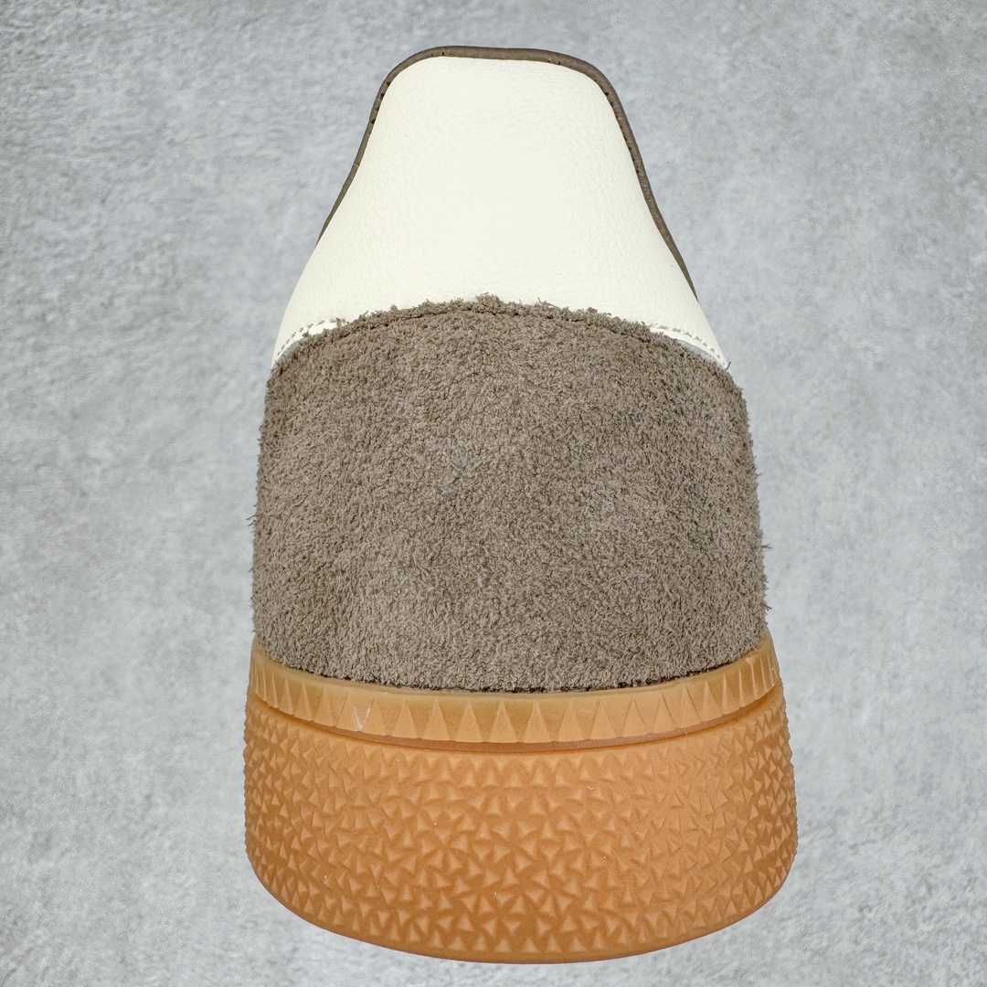 图片[8]-＃C版纯原 AD Originals Handball SPZL 手球运动员系列百搭休闲运动板鞋 IF6490 这款来自阿迪达斯的这款HANDBALL SPZL前身是一双手球运动鞋，这一次拿来复刻，所以鞋面的主要色彩选用了黑色， 鞋面外侧除了Spezial字母之外还有三叶草标志。Handball SPZL作为复古手球训练鞋与作为室内足球鞋的Samba有着异曲同工之处，但是质感更为出众的鞋身以及丰富的配色选择比起Samba来讲可以说是更胜一筹了！尺码：36 36⅔ 37⅓ 38 38⅔ 39⅓ 40 40⅔ 41⅓ 42 42⅔ 43⅓ 44 45-选品中心