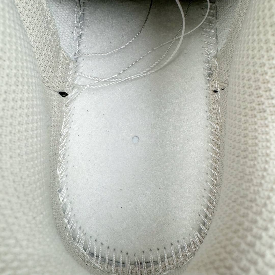 图片[10]-＃YC纯原 NK Dunk Low 古唐印花 FJ4188-001 定制系列天花板 无原鞋不开发 全系列得物原鞋一比一校对开发 配色持续更新中 终端对接 优势输出 全套原厂楦头原纸板数据档案倾力打造 原汁原味莞产 极致还原 圈内最强针车工艺 高端零售指定版 广东原厂配套原盒原标 鞋盒分三个尺码段 原厂冲刀 超高清洁度 全鞋零毛边皮料切割 采用原厂百宏鞋带以及原厂百宏织唛舌标 内标可供原厂几率过验 进口原装条纹中底布 四线拉帮白色点胶 原厂拉帮手法遵循公司 原厂电绣 极致还原 尺码：35.5 36 36.5 37.5 38 38.5 39 40-选品中心