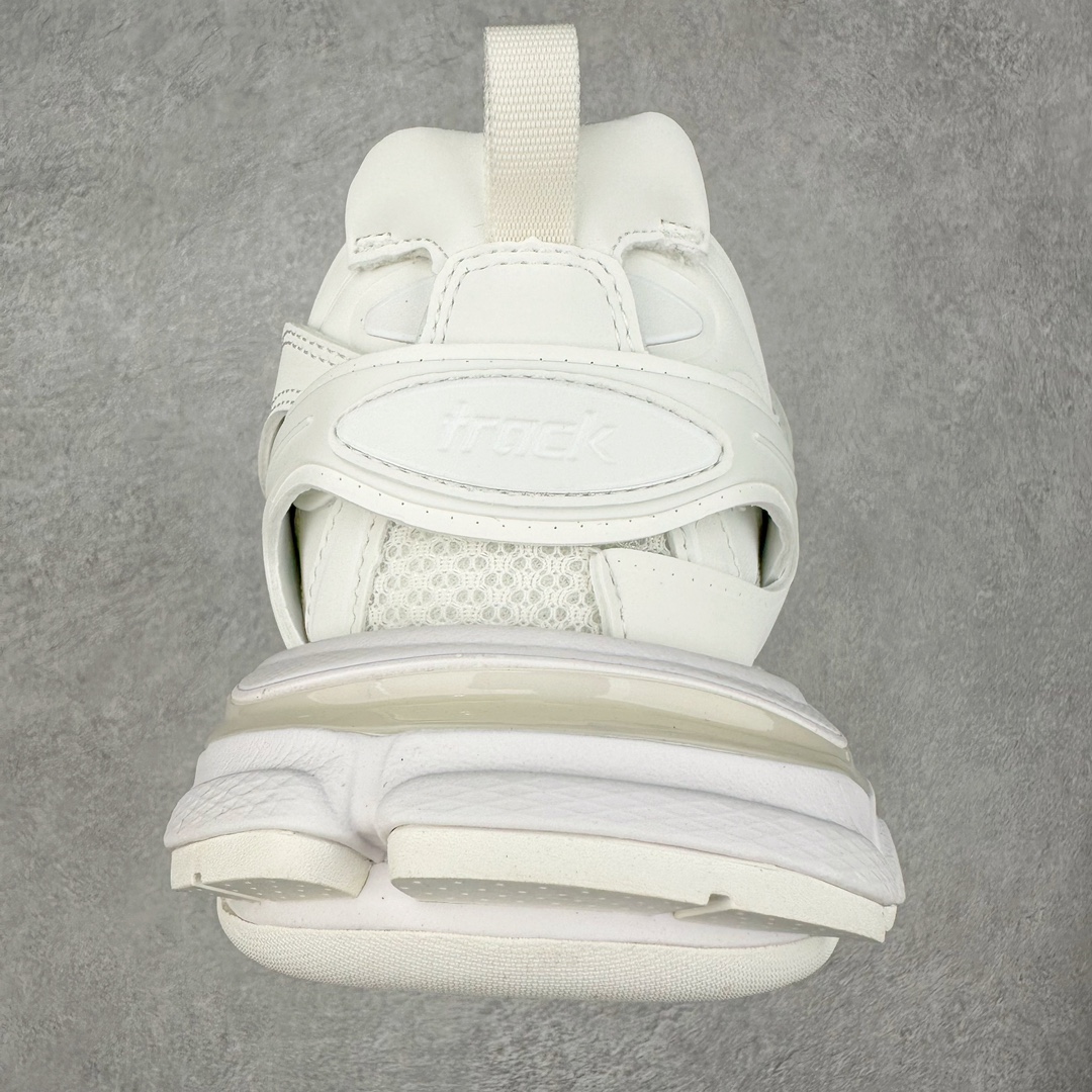 图片[8]-＃纯原 BALENCIAGA Track Trainers 巴黎世家 3.0代复古野跑姥爹潮流百搭慢跑鞋 成份：47%涤纶 40%聚氨酯纤维 13%Nylon 采用尼龙和网眼布制成 100%不含皮革 尺码饰于足尖 鞋后跟压印Track字样 外底正面压印BB标识 外侧印有Balenciaga印花 鞋舌压印Balenciaga标识 双鞋带以常规方式打结 后帮及鞋舌配有拉环鞋提 动态鞋底设计 为双脚带来后续的助力 50毫米鞋弓 水洗做旧风格 中国制造 此商品提供Balenciaga防尘袋和包装盒 尺码：35/46-选品中心