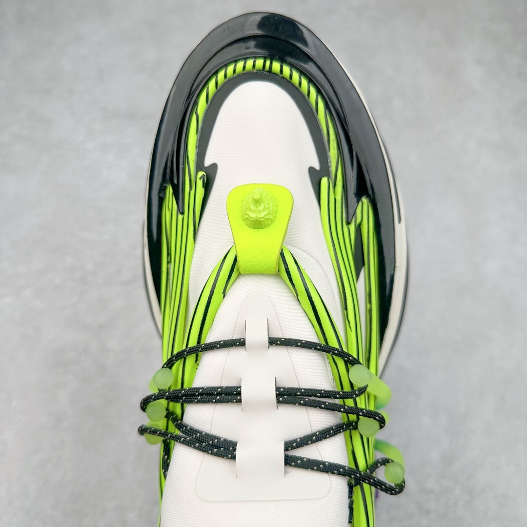 图片[4]-宇宙飞船前卫造型 演绎未来风格 法国时装设计师皮埃尔·巴尔曼主理品牌-巴尔曼/Balmain Unicorn Low Sneakers 独角兽系列低帮增高厚前卫老爹风休闲运动慢跑鞋 #男女鞋原楦原纸版开发版型#采用热熔处理高密太空棉鞋面材质#原版一致硬质大礼盒及附送防尘袋#灌注式超软PU脚感乳胶物料鞋垫#全新开发8层组合夸张鞋底#中底嵌入EVA轻量缓震物料 BALMAIN 正式推出全新 UNICORN 运动鞋 鞋款在最近的 BALMAIN 时装秀上已经亮相 它有着全新的廓形并融入了“新法式风格” 同时它有着流畅的线条以及多个组成模块，并有舒适性减震缓冲系统来提升脚感 Unicorn鞋款系列块状拼合的船型鞋身来自神话世界中的「独角兽」 力与美的型态兼容在既存球鞋领域带来未知异彩 其添识一眼即可辨认的「金属狮首」 更是象征着Balmain在设计上勇敢尝试的野性呼唤 尺码：35-46-选品中心