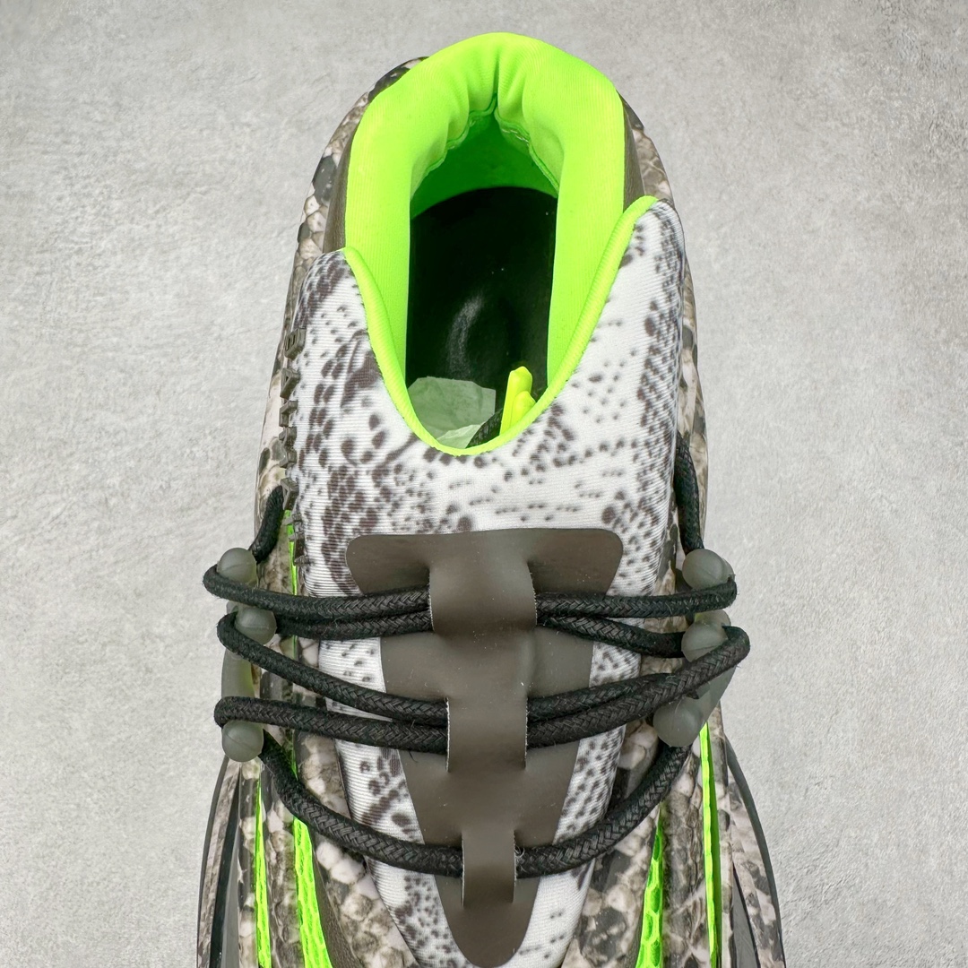 图片[5]-宇宙飞船前卫造型 演绎未来风格 法国时装设计师皮埃尔·巴尔曼主理品牌-巴尔曼/Balmain Unicorn Low Sneakers 独角兽系列低帮增高厚前卫老爹风休闲运动慢跑鞋 #男女鞋原楦原纸版开发版型#采用热熔处理高密太空棉鞋面材质#原版一致硬质大礼盒及附送防尘袋#灌注式超软PU脚感乳胶物料鞋垫#全新开发8层组合夸张鞋底#中底嵌入EVA轻量缓震物料 BALMAIN 正式推出全新 UNICORN 运动鞋 鞋款在最近的 BALMAIN 时装秀上已经亮相 它有着全新的廓形并融入了“新法式风格” 同时它有着流畅的线条以及多个组成模块，并有舒适性减震缓冲系统来提升脚感 Unicorn鞋款系列块状拼合的船型鞋身来自神话世界中的「独角兽」 力与美的型态兼容在既存球鞋领域带来未知异彩 其添识一眼即可辨认的「金属狮首」 更是象征着Balmain在设计上勇敢尝试的野性呼唤 尺码：35-46-选品中心