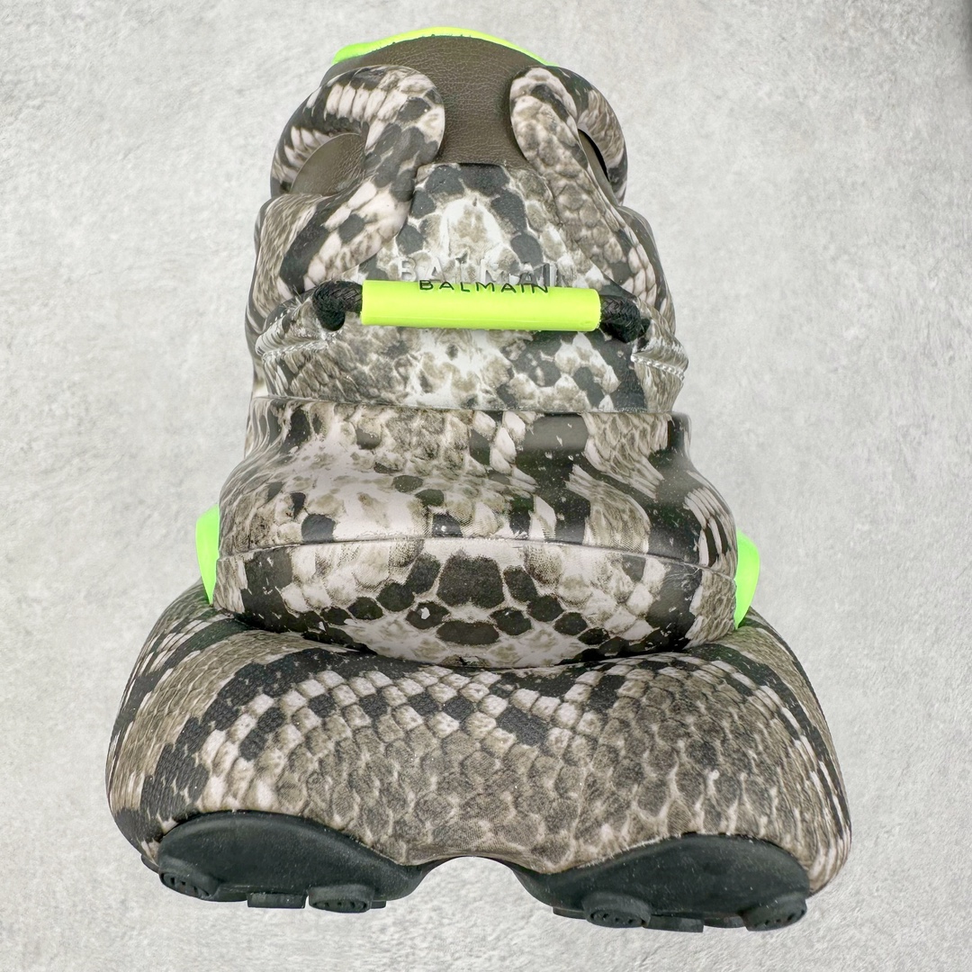 图片[8]-宇宙飞船前卫造型 演绎未来风格 法国时装设计师皮埃尔·巴尔曼主理品牌-巴尔曼/Balmain Unicorn Low Sneakers 独角兽系列低帮增高厚前卫老爹风休闲运动慢跑鞋 #男女鞋原楦原纸版开发版型#采用热熔处理高密太空棉鞋面材质#原版一致硬质大礼盒及附送防尘袋#灌注式超软PU脚感乳胶物料鞋垫#全新开发8层组合夸张鞋底#中底嵌入EVA轻量缓震物料 BALMAIN 正式推出全新 UNICORN 运动鞋 鞋款在最近的 BALMAIN 时装秀上已经亮相 它有着全新的廓形并融入了“新法式风格” 同时它有着流畅的线条以及多个组成模块，并有舒适性减震缓冲系统来提升脚感 Unicorn鞋款系列块状拼合的船型鞋身来自神话世界中的「独角兽」 力与美的型态兼容在既存球鞋领域带来未知异彩 其添识一眼即可辨认的「金属狮首」 更是象征着Balmain在设计上勇敢尝试的野性呼唤 尺码：35-46-选品中心