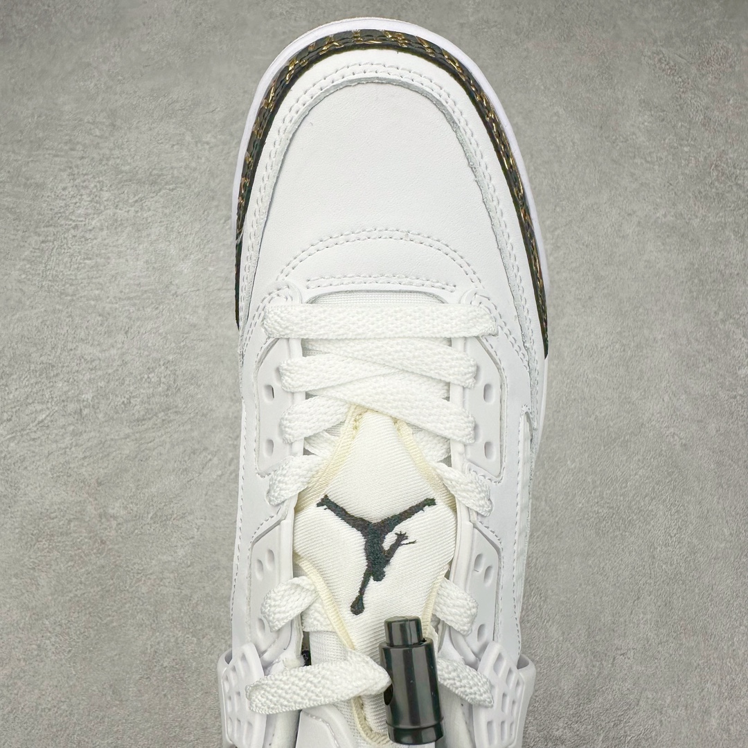 图片[4]-Jordan Spizike Low AJ复古低帮篮球鞋 HJ9019-100 这款鞋子著名导演斯派克李的Jordan Spizike专属 预计于明年夏季推出全新低帮版本 将包括三款配色 经典爆裂纹非常复古 两款配色分别以大学红和黑曜石蓝进行区分 鞋身设计中依旧带有大象爆裂纹、鞋侧束带、塑胶网布等经典元素 之后 在鞋舌、内衬以及鞋底等位置缀以大学红和黑曜石蓝搭配 带来全新造型 尺码：36 36.5 37.5 38 38.5 39 40 40.5 41 42 42.5 43 44 44.5 45 46 47.5-选品中心