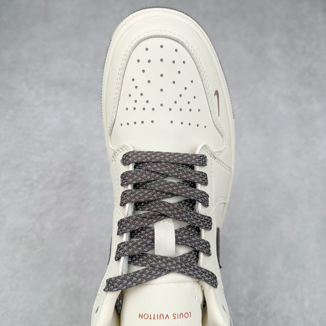 图片[4]-Air Jordan AJ1 Low 低帮系列定制配色 WG8850-004 原厂内置气垫魔块 A模大底 头层小牛皮 鞋舌AJ原厂专用牛津布+AJ专用反口珍珠布+原厂无杂质高弹内里海棉+特殊封边弹力鞋带 尺码：36 36.5 37.5 38 38.5 39 40 40.5 41 42 42.5 43 44 44.5 45 46-选品中心