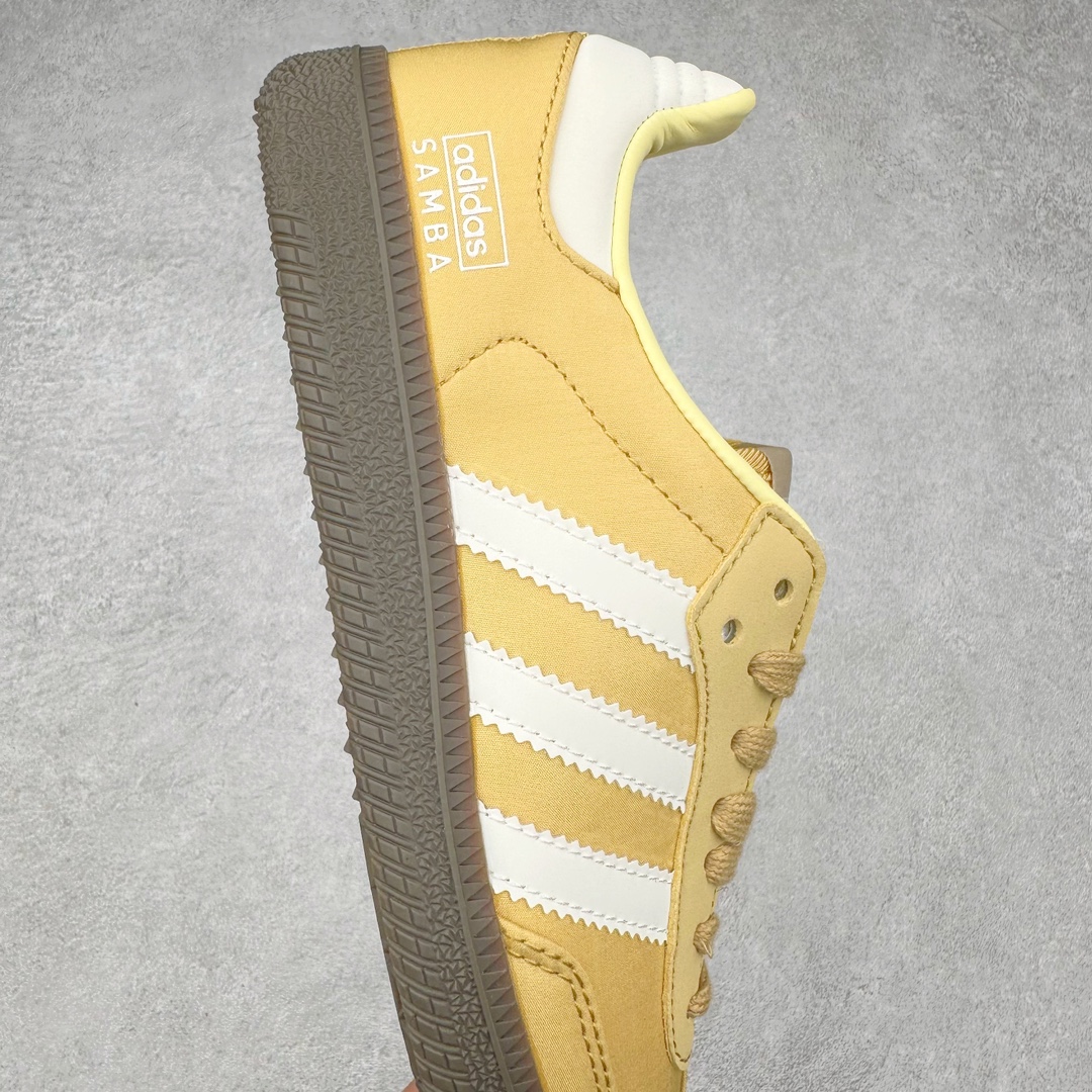 图片[6]-＃福利特价 AD Original Samba OG 复古经典轻便板鞋 这款桑巴鞋展示了高质量的工艺 带有装饰的超锁缝制和无缝的手感 柔软、柔软的皮革造型和标志性的3条纹完成了精致的外观 正规合身鞋带 鞋面上有绒面鞋垫 橡胶鞋底 享受正畸套筒软感 自50年代首次亮相以来就一直在赢得粉丝的青睐 尺码：36 36.5 37 38 38.5 39 40 40.5 41 42 42.5 43 44 44.5 45-选品中心