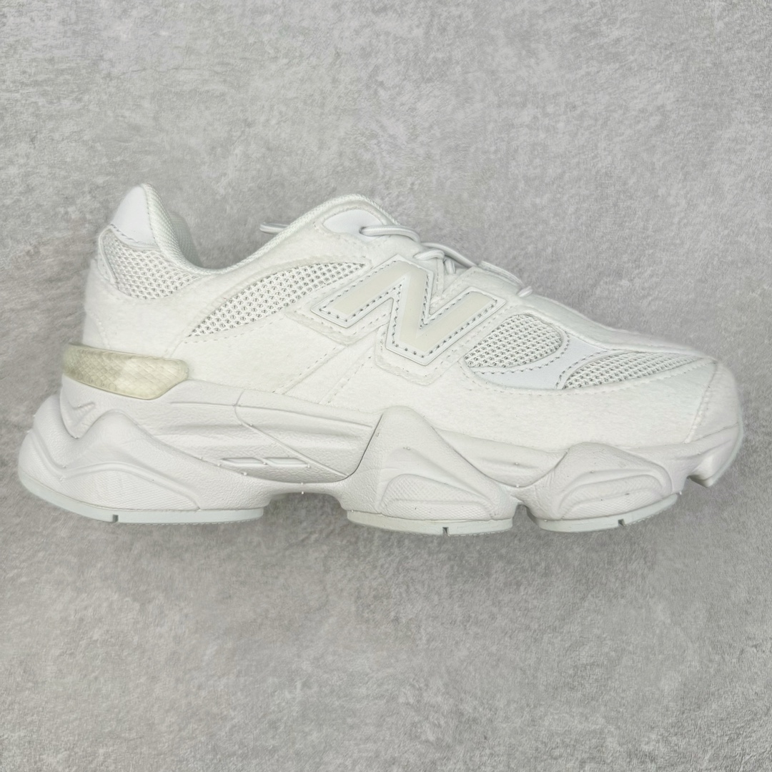 New Balance NB9060 童鞋系列 正确皮料质感细节完美还原 原织唛 原标 业内顶级配套 历时两个月匠心打造 独立私人底模 原厂数据开发亲子款一脚蹬 MD底软度多次调教 最大限度还原zp 透气性极佳 原材otholite鞋垫 厚度密度市场顶级水平 成人鞋的开发态度与标准 打破市面童鞋无好货的行业格局 只为呵护每一双宝宝的脚 尺码：26=155mm 27.5=161mm 28=168mm 28.5=175mm 30=181mm 31=188mm 32.5=195mm 33.5=201mm 34.5=208mm 35=215mm （手工测量误差±1mm）-选品中心