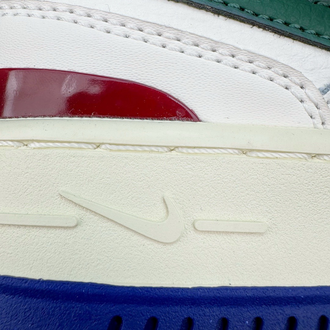 图片[15]-＃奥莱Zp订单福利 NK Gamma Force Low 伽玛空军系列低帮经典百搭休闲运动厚底板鞋 DX9176-102 独家渠道 市面未流通批次 奥莱直播间499 599一样的东西 碾压市面现存所有版本 公司一样的东西 超值回馈 帮你省钱 支持各种鉴定 这两年越来越多品牌玩起了复古风 尤其是NK 不仅推出做旧质感的球鞋 还带回不少元年鞋型 最近 一双 Gamma Force 迎来一款新配色 虽然它看起来和感觉起来像是 80 年代的发布 但 Gamma Force 实际上是该品牌的最新产品之一 整个鞋面采用米白色的皮革与翻毛皮材质覆盖 鞋面设计就是那股80年代的味道 细节部分搭配红、蓝、绿三色的融入 复古气质拉满 极具Vibe风 中底处加入了做旧工艺 重现老鞋质感 尺码：35.5 36 36.5 37.5 38 39 40 40.5 41 42 42.5 43 44 44.5 45-选品中心