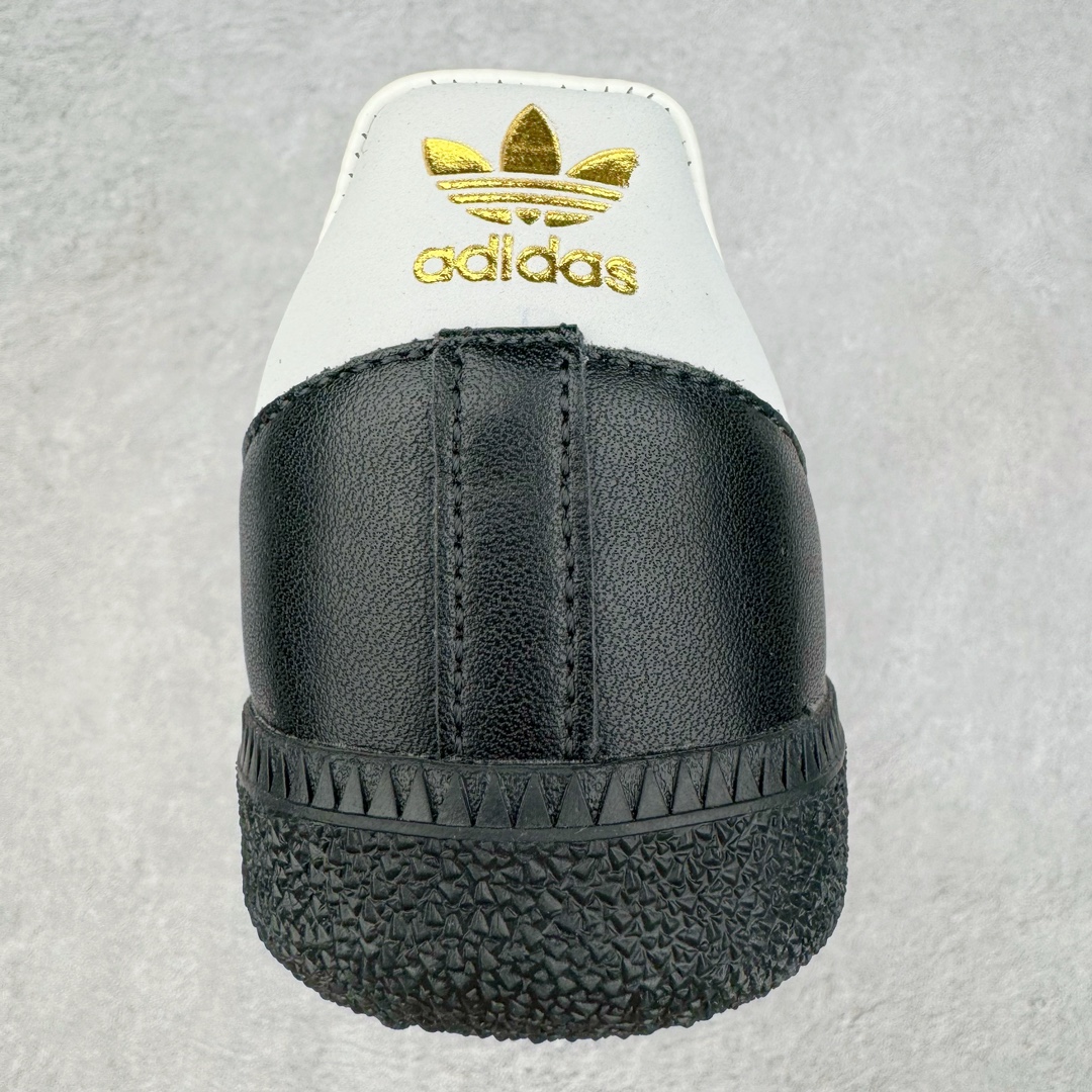 图片[8]-＃S2纯原 AD Original Samba OG 复古经典轻便板鞋 JP5282 原装头层牛皮加持 正确烫金高频细节 原装纳米超迁皮料 独家私模橡胶大底 原盒原配 正确黑色中底布 过宽过胶 这款桑巴鞋展示了高质量的工艺 带有装饰的超锁缝制和无缝的手感 柔软、柔软的皮革造型和标志性的3条纹完成了精致的外观 正规合身鞋带 鞋面上有绒面鞋垫 橡胶鞋底 享受正畸套筒软感 自50年代首次亮相以来就一直在赢得粉丝的青睐尺码：36 36.5 37.5 38 38.5 39 40 40.5 41 42 42.5 43 44 44.5 45-选品中心