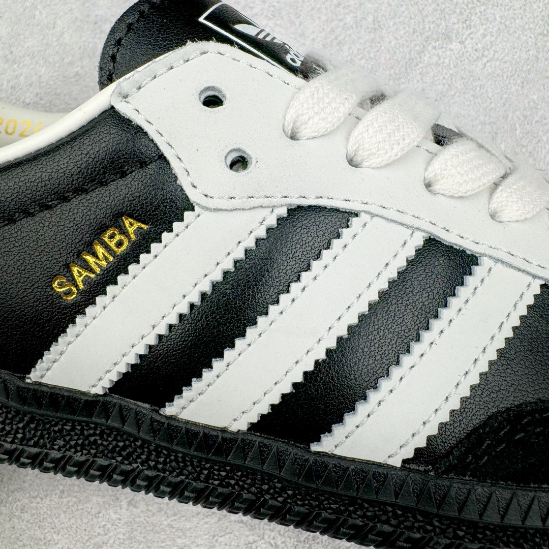 图片[15]-＃S2纯原 AD Original Samba OG 复古经典轻便板鞋 JP5282 原装头层牛皮加持 正确烫金高频细节 原装纳米超迁皮料 独家私模橡胶大底 原盒原配 正确黑色中底布 过宽过胶 这款桑巴鞋展示了高质量的工艺 带有装饰的超锁缝制和无缝的手感 柔软、柔软的皮革造型和标志性的3条纹完成了精致的外观 正规合身鞋带 鞋面上有绒面鞋垫 橡胶鞋底 享受正畸套筒软感 自50年代首次亮相以来就一直在赢得粉丝的青睐尺码：36 36.5 37.5 38 38.5 39 40 40.5 41 42 42.5 43 44 44.5 45-选品中心