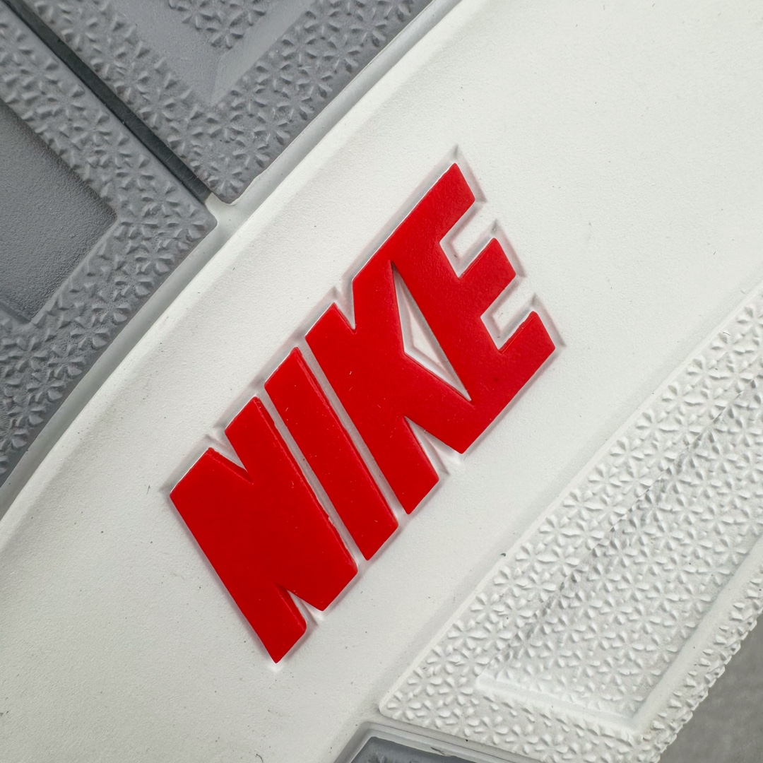 图片[19]-＃Y3纯原 Air Jordan AJ3 Retro 复刻黑水泥 DN3707-010 原楦原纸板开发 确保原汁原味 原厂皮料质感色泽绝无偏差 完美中底拉帮 原厂中底钢印 原档案大底 如假白送 大底纹路 气垫通透度PU的回弹性均百分百还原 原厂电绣鞋舌飞人刺绣针数立体讲究精细欢迎对比正品原鞋 尺码：36 36.5 37.5 38 38.5 39 40 40.5 41 42 42.5 43 44 44.5 45 46 47.5-选品中心