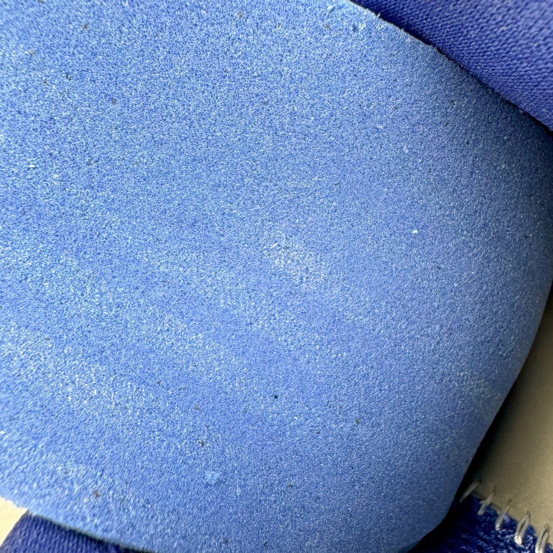 图片[11]-＃灭世/Max NK Zoom Kobe ZK5 科比5代 X-Ray 蓝色骨骼 HJ4303-400 灭世海外球员版 搭载最高工艺标准 版型 外观 细节 用料 不同于市场主流货品 拒绝杀猪套牌纯原套路 欢迎对比品鉴 外观升级点：鞋头冲孔 后跟海绵填充 飞线质感 碳板纹理 纸板对位 悉数升级对标ZP 用料升级点：前掌气垫➕后掌马蹄zoom（增配）澎湃脚感 完美解决正品后掌泡棉衰减问题 版型尺码升级：海外球员版 前掌包裹提升 尺码增加US13 47.5码 适配 职业球员 灭世纯原海外球员版『质 价 比』拉满 拳打杀猪纯原 脚踢一眼假通货 高端外贸渠道口碑爆炸 尺码：39 40 40.5 41 42 42.5 43 44 44.5 45 46 47.5-选品中心