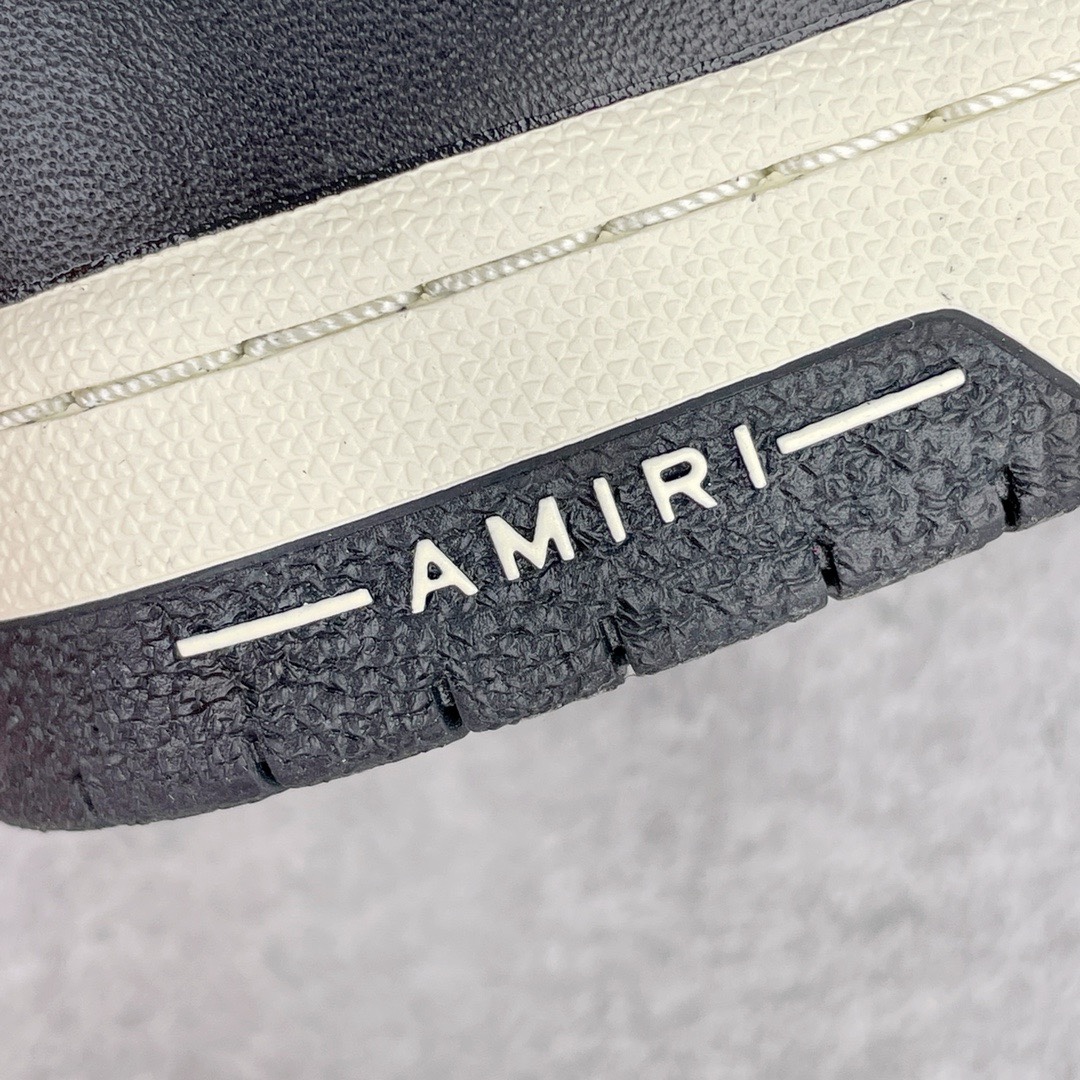 图片[15]-＃LJ渠道版福利 AMIRI Skel Top Hi Sneakers 洛杉矶街头之王 高奢·埃米尔 骨骼高帮板鞋 黑白 区分市面所有在售版本 正确鞋舌外翻细节 正确骨头形状 正确双层加厚皮料 市面唯一正确批次 全套配件及包装物 鞋面采用手工切割和边缘涂漆的皮革和骨头贴花 并具有真皮鞋面和模压EVA鞋垫 高密度的电脑车线工艺 尺码：40 41 42 43 44 45-选品中心
