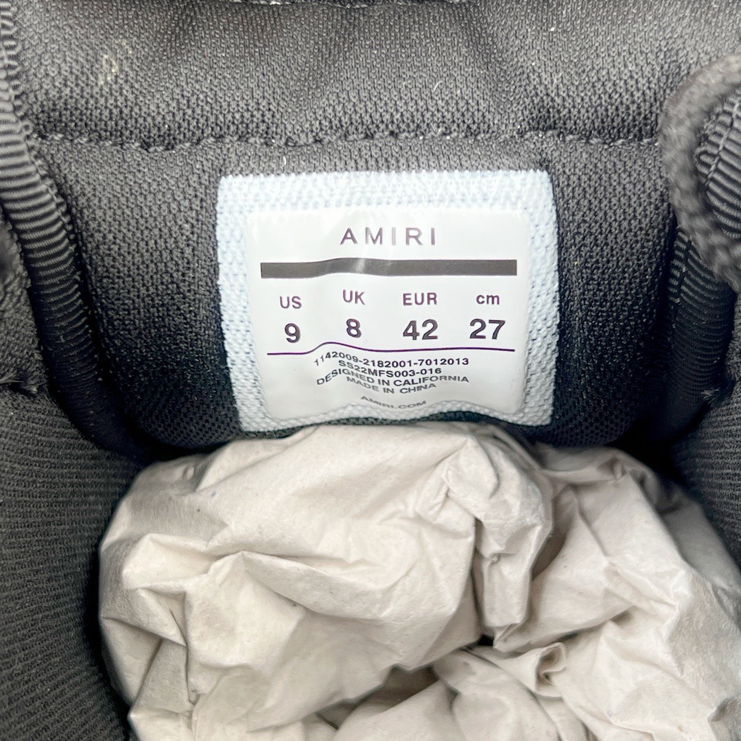 图片[18]-＃LJ渠道版福利 AMIRI Skel Top Low Sneakers 洛杉矶街头之王 高奢·埃米尔 骨骼低帮板鞋 白黑 区分市面所有在售版本 正确鞋舌外翻细节 正确骨头形状 正确双层加厚皮料 市面唯一正确批次 全套配件及包装物 鞋面采用手工切割和边缘涂漆的皮革和骨头贴花 并具有真皮鞋面和模压EVA鞋垫 高密度的电脑车线工艺 尺码：40 41 42 43 44 45-选品中心