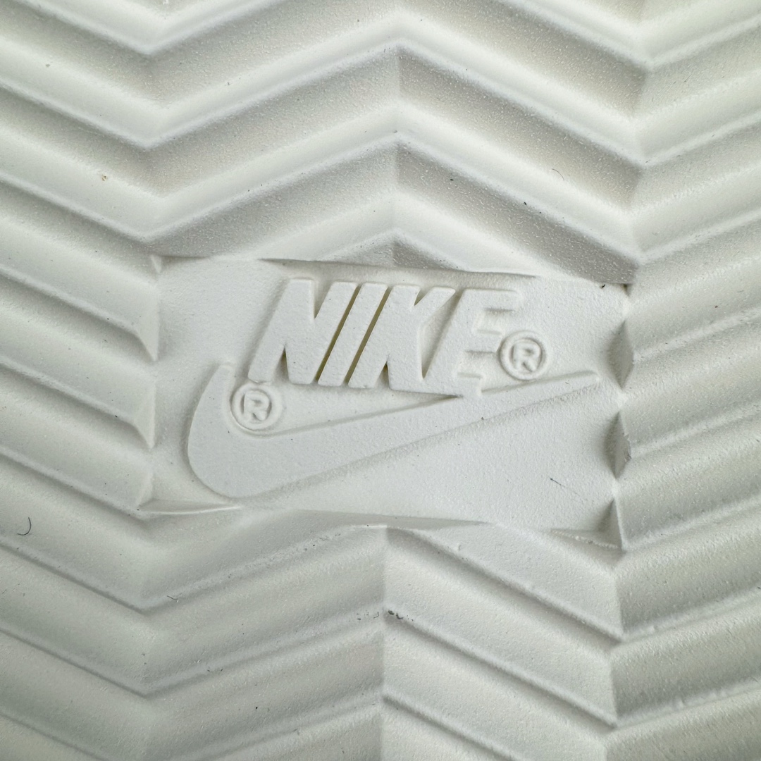 图片[20]-＃JC纯原 NK Classic Cortez Leather 阿甘复古初代皮革慢跑鞋 DN1791-106 实体平台指令订单 全套原纸板楦头开发 原厂数据大底磨具 一比一鞋头弧度高度鞋身弧度 细节品控鞋型随意对比 正确烫金高频细节 公司级标准检验QC 区分市面一切版本 完美复刻阿甘复古鞋型 尺码：35.5 36 36.5 37.5 38 38.5 39 40 40.5 41 42 42.5 43 44 45-选品中心