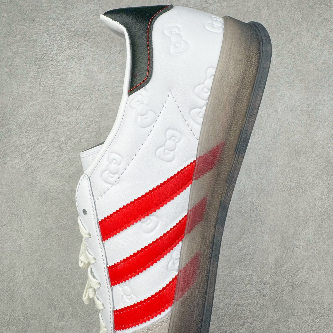 图片[7]-＃S2纯原 AD Original Gazelle Indoor Trainers 瞪羚室内鞋系列低帮复古百搭休闲运动德训风板鞋 II0013 高端零售特供批次 原厂定制长毛翻毛皮组合环保纤维革鞋面材质 内置环保海玻璃鞋垫 外置RB橡胶大底 产品品控稳定性领先行业 原厂全套原楦原纸板冲刀磨具开发 原厂皮料加持 原厂港宝加持定型后跟R度完美 将复古进行到底 简约流畅 三十年不变经典 这款Gazelle运动鞋 无论面料、配色、质感或设计 都只在重现其1991年原款的经典 皮革鞋面 撞色三条纹和鞋跟标的设计 力求呈现90年代的经典复古风潮 Samba火热的同时 也带动了其它的复古鞋型 Gazelle便是其中一只 Gazelle Indoor拥有包边更宽的T字型鞋头 更好的保护运动员的前掌 浓浓的复古氛围感 非常适合现在流行的Cleanfit风格 尺码：36 36.5 37.5 38 38.5 39 40 40.5 41 42 42.5 43 44 44.5 45 46-选品中心