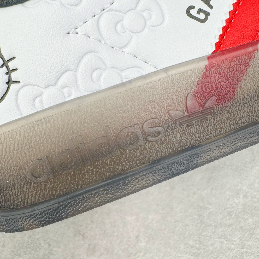 图片[18]-＃S2纯原 AD Original Gazelle Indoor Trainers 瞪羚室内鞋系列低帮复古百搭休闲运动德训风板鞋 II0013 高端零售特供批次 原厂定制长毛翻毛皮组合环保纤维革鞋面材质 内置环保海玻璃鞋垫 外置RB橡胶大底 产品品控稳定性领先行业 原厂全套原楦原纸板冲刀磨具开发 原厂皮料加持 原厂港宝加持定型后跟R度完美 将复古进行到底 简约流畅 三十年不变经典 这款Gazelle运动鞋 无论面料、配色、质感或设计 都只在重现其1991年原款的经典 皮革鞋面 撞色三条纹和鞋跟标的设计 力求呈现90年代的经典复古风潮 Samba火热的同时 也带动了其它的复古鞋型 Gazelle便是其中一只 Gazelle Indoor拥有包边更宽的T字型鞋头 更好的保护运动员的前掌 浓浓的复古氛围感 非常适合现在流行的Cleanfit风格 尺码：36 36.5 37.5 38 38.5 39 40 40.5 41 42 42.5 43 44 44.5 45 46-选品中心