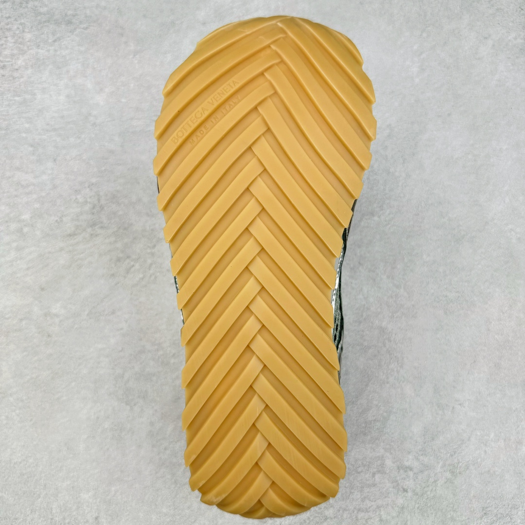 图片[9]-＃GD广顶 BOTTEGA VENETA Orbit Runner BV葆蝶家时尚休闲王一博同款老爹鞋运动鞋 原版开发 一比一打造 相似度百分之99以上 市场一梯队级别品质 区别市场任何标文顶级品质版本 采用轻质科技网布面料 搭配几何图案设计橡胶外底 王炸系列 高版本 认准套包工艺 实际增高很多哦 还是一样显腿细非常nice 耐玩耐造 对标对版 套包鞋工艺 认准高版本 大底选用拼色TPU大底 配置原版包装 尺码：35 36 37 38 39 40 41 42 43 44 45-选品中心