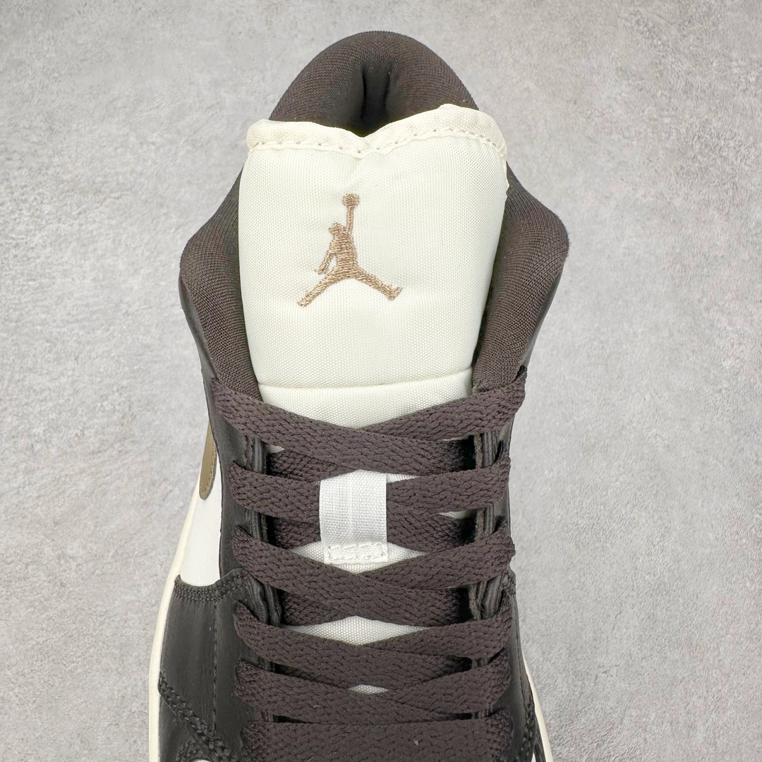 图片[5]-＃F版 超强套现福利 Air Jordan AJ1 Low 低帮系列 品质全新升级 七十多色陆续出货 知名大厂出品 工厂配套商长期套现 正常出厂触碰不到的单价 百分百全新货品 零氧化发霉 给足利润空间操作 超乎所想的高性价比 原装楦头纸板开发 完美鞋型 超高清洁度 鞋型不臃肿别扭 原厂内置全掌气垫 A模大底 鞋舌AJ原厂专用牛津布 AJ专用反口珍珠布 原厂无杂质高弹内里海棉 特殊封边弹力鞋带 原鞋开模 拒绝公底 购置公司同步原材料 都有细节原汁原味 忠于原版 尺码：36 36.5 37.5 38 38.5 39 40 40.5 41 42 42.5 43 44 44.5 45 46-选品中心