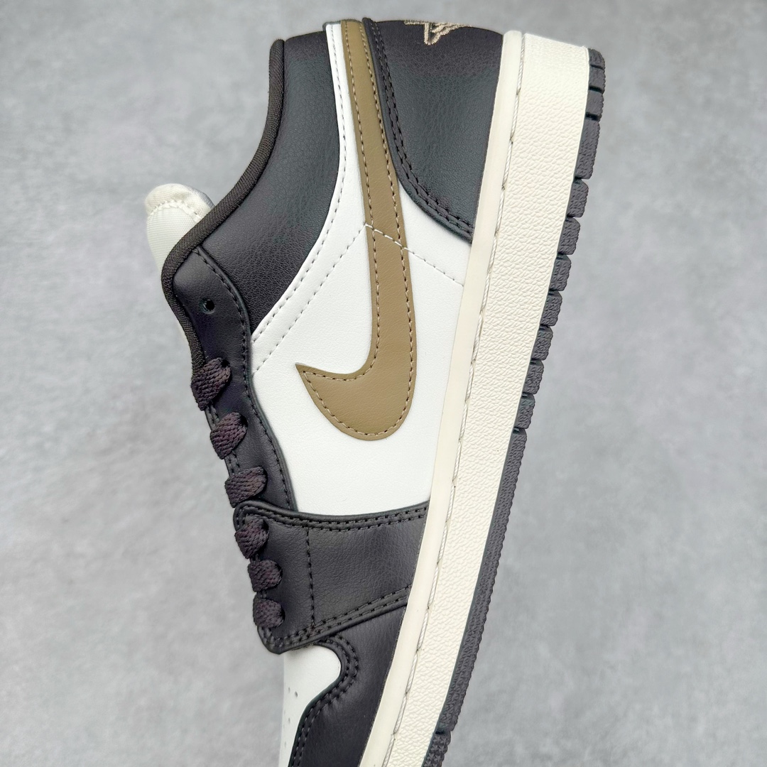 图片[7]-＃F版 超强套现福利 Air Jordan AJ1 Low 低帮系列 品质全新升级 七十多色陆续出货 知名大厂出品 工厂配套商长期套现 正常出厂触碰不到的单价 百分百全新货品 零氧化发霉 给足利润空间操作 超乎所想的高性价比 原装楦头纸板开发 完美鞋型 超高清洁度 鞋型不臃肿别扭 原厂内置全掌气垫 A模大底 鞋舌AJ原厂专用牛津布 AJ专用反口珍珠布 原厂无杂质高弹内里海棉 特殊封边弹力鞋带 原鞋开模 拒绝公底 购置公司同步原材料 都有细节原汁原味 忠于原版 尺码：36 36.5 37.5 38 38.5 39 40 40.5 41 42 42.5 43 44 44.5 45 46-选品中心