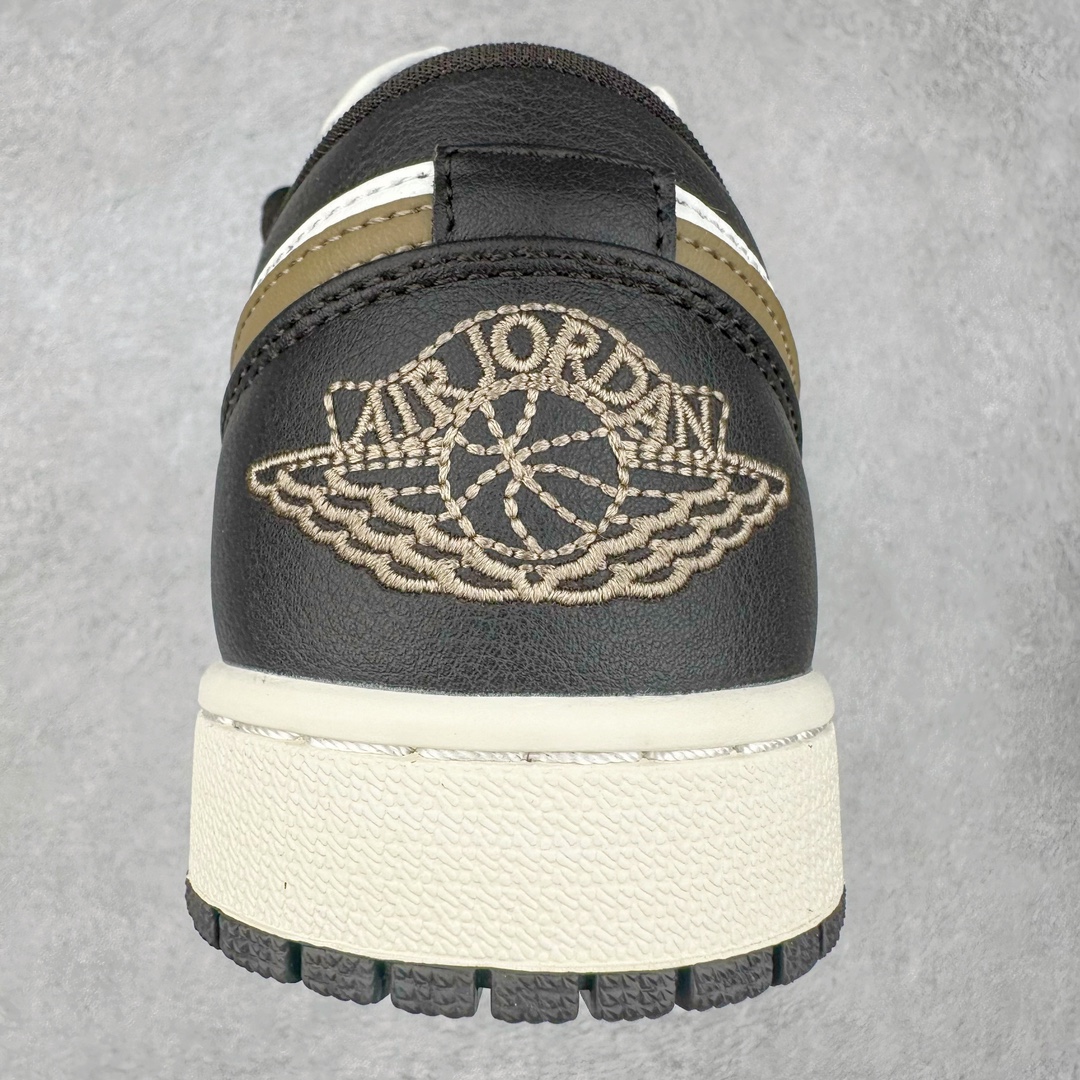 图片[8]-＃F版 超强套现福利 Air Jordan AJ1 Low 低帮系列 品质全新升级 七十多色陆续出货 知名大厂出品 工厂配套商长期套现 正常出厂触碰不到的单价 百分百全新货品 零氧化发霉 给足利润空间操作 超乎所想的高性价比 原装楦头纸板开发 完美鞋型 超高清洁度 鞋型不臃肿别扭 原厂内置全掌气垫 A模大底 鞋舌AJ原厂专用牛津布 AJ专用反口珍珠布 原厂无杂质高弹内里海棉 特殊封边弹力鞋带 原鞋开模 拒绝公底 购置公司同步原材料 都有细节原汁原味 忠于原版 尺码：36 36.5 37.5 38 38.5 39 40 40.5 41 42 42.5 43 44 44.5 45 46-选品中心