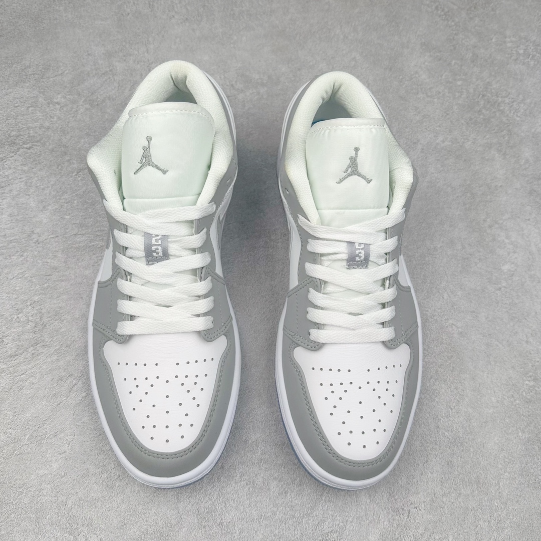 图片[2]-＃F版 超强套现福利 Air Jordan AJ1 Low 低帮系列 品质全新升级 七十多色陆续出货 知名大厂出品 工厂配套商长期套现 正常出厂触碰不到的单价 百分百全新货品 零氧化发霉 给足利润空间操作 超乎所想的高性价比 原装楦头纸板开发 完美鞋型 超高清洁度 鞋型不臃肿别扭 原厂内置全掌气垫 A模大底 鞋舌AJ原厂专用牛津布 AJ专用反口珍珠布 原厂无杂质高弹内里海棉 特殊封边弹力鞋带 原鞋开模 拒绝公底 购置公司同步原材料 都有细节原汁原味 忠于原版 尺码：36 36.5 37.5 38 38.5 39 40 40.5 41 42 42.5 43 44 44.5 45 46-选品中心