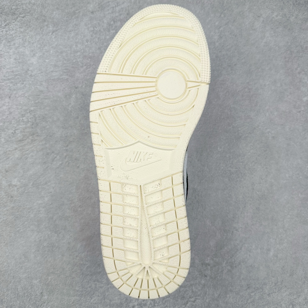 图片[9]-Air Jordan AJ1 Low 低帮系列 品质全新升级 知名大厂出品 工厂配套商长期套现 正常出厂触碰不到的单价 百分百全新货品 零氧化发霉 给足利润空间操作 超乎所想的高性价比 原装楦头纸板开发 完美鞋型 超高清洁度 鞋型不臃肿别扭 原厂内置全掌气垫 A模大底 鞋舌AJ原厂专用牛津布 AJ专用反口珍珠布 原厂无杂质高弹内里海棉 特殊封边弹力鞋带 原鞋开模 拒绝公底 购置公司同步原材料 都有细节原汁原味 忠于原版 尺码：36 36.5 37.5 38 38.5 39 40 40.5 41 42 42.5 43 44 44.5 45 46-选品中心